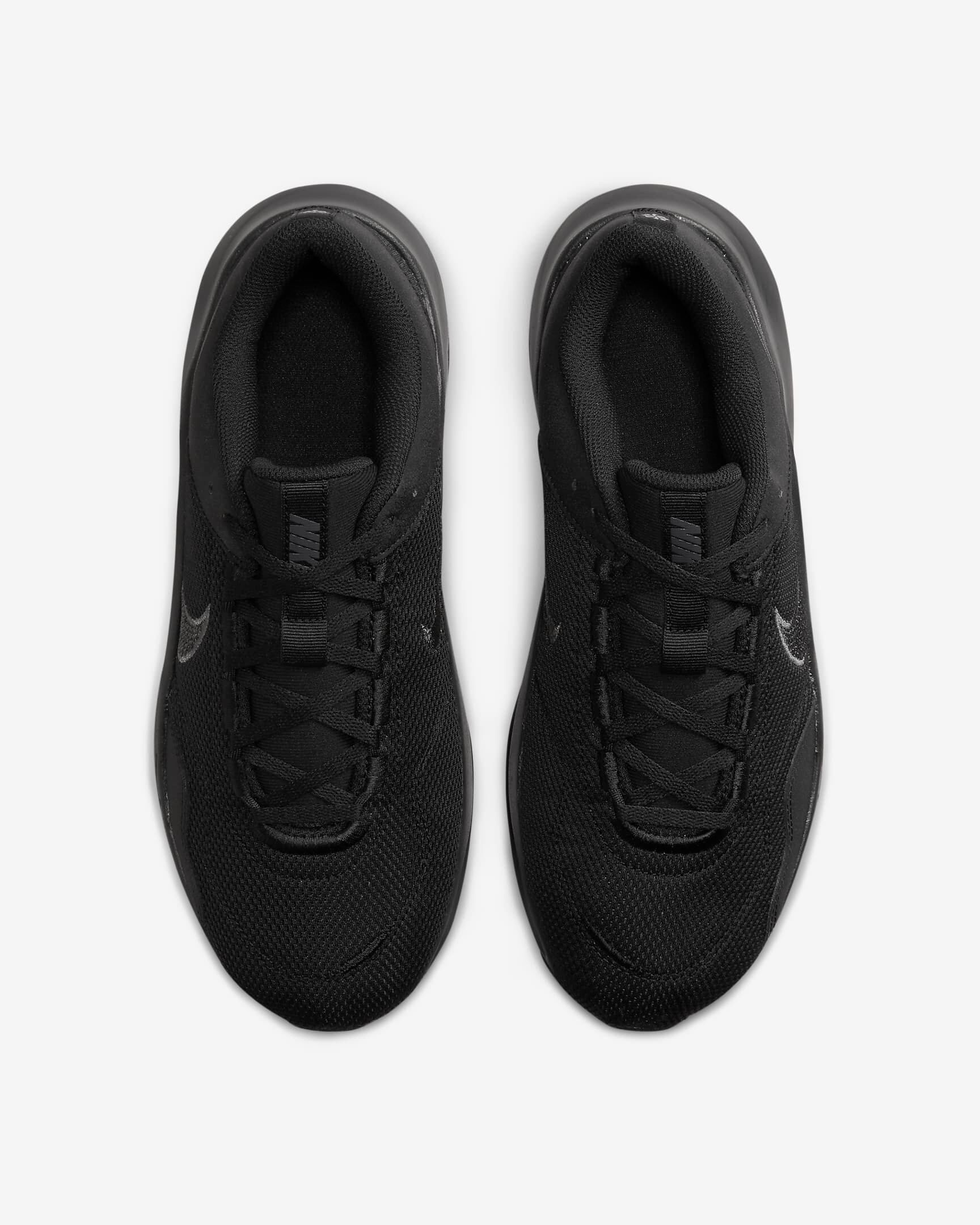 Кросівки Nike Legend Essential 3 Next Nature DM1120-007