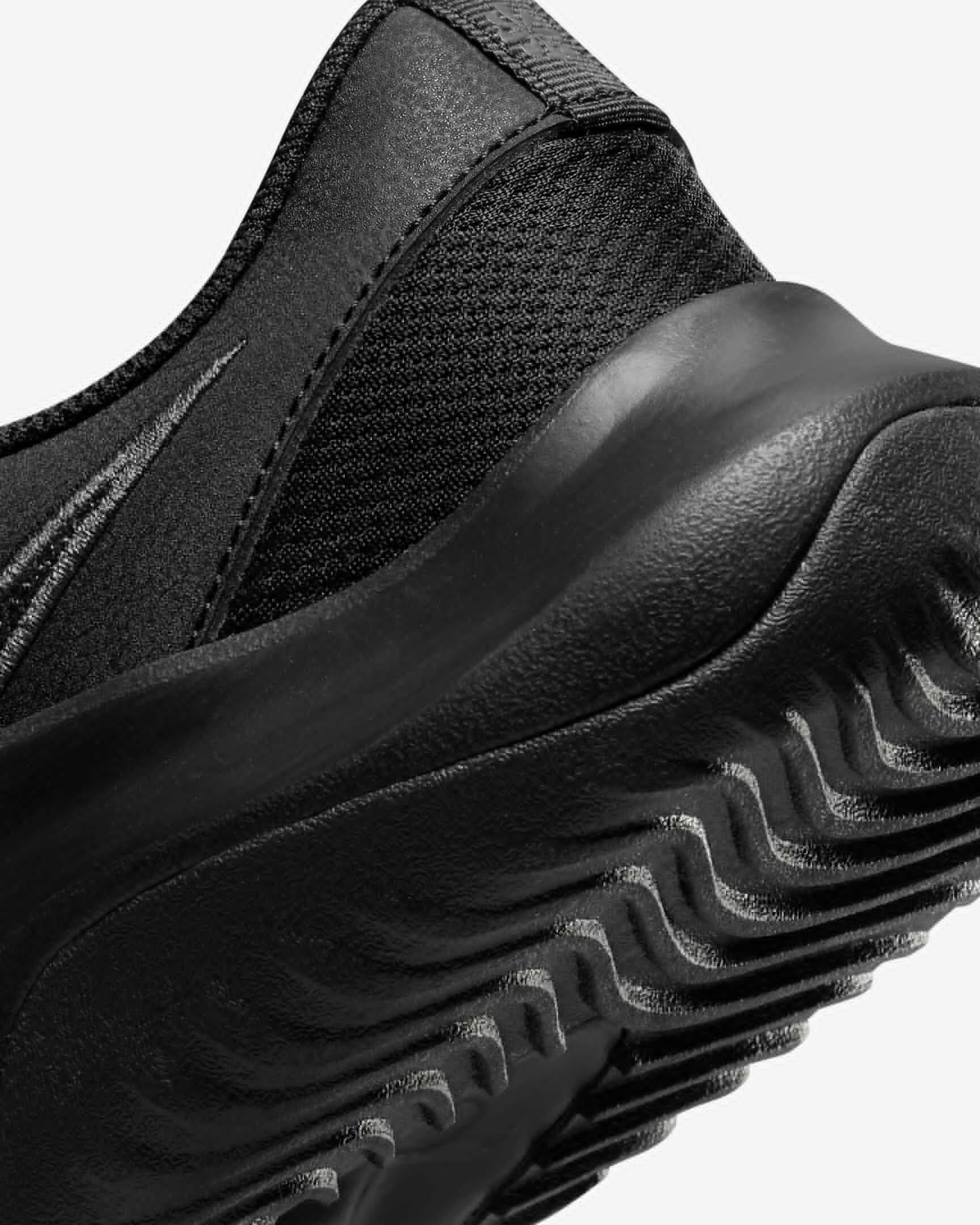 Кросівки Nike Legend Essential 3 Next Nature DM1120-007