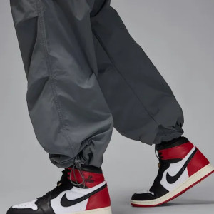 Штани Nike Jordan Essentials мужские Woven Pants FV7306-068