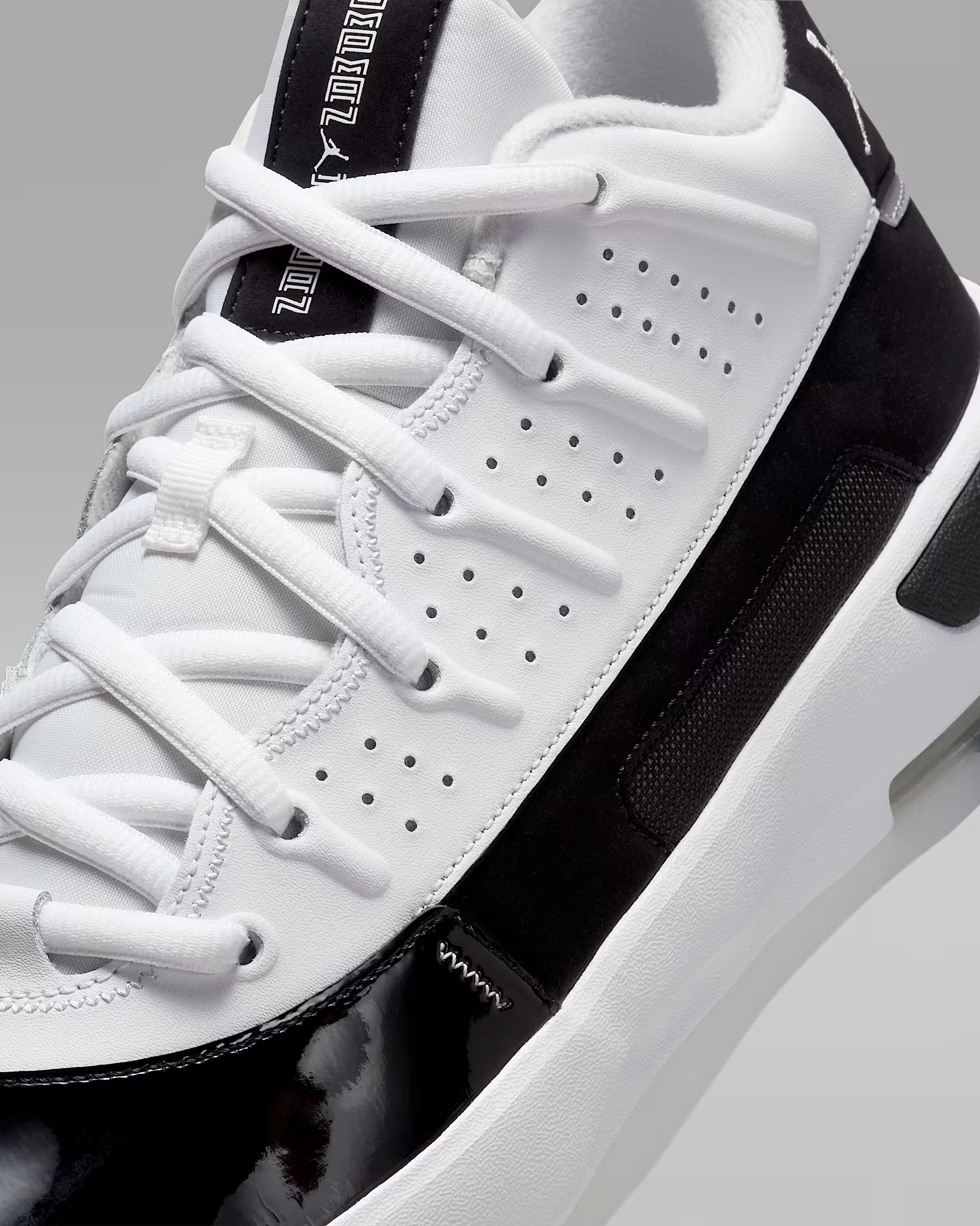 Кросівки Jordan MAX AURA 7 HQ2091-100