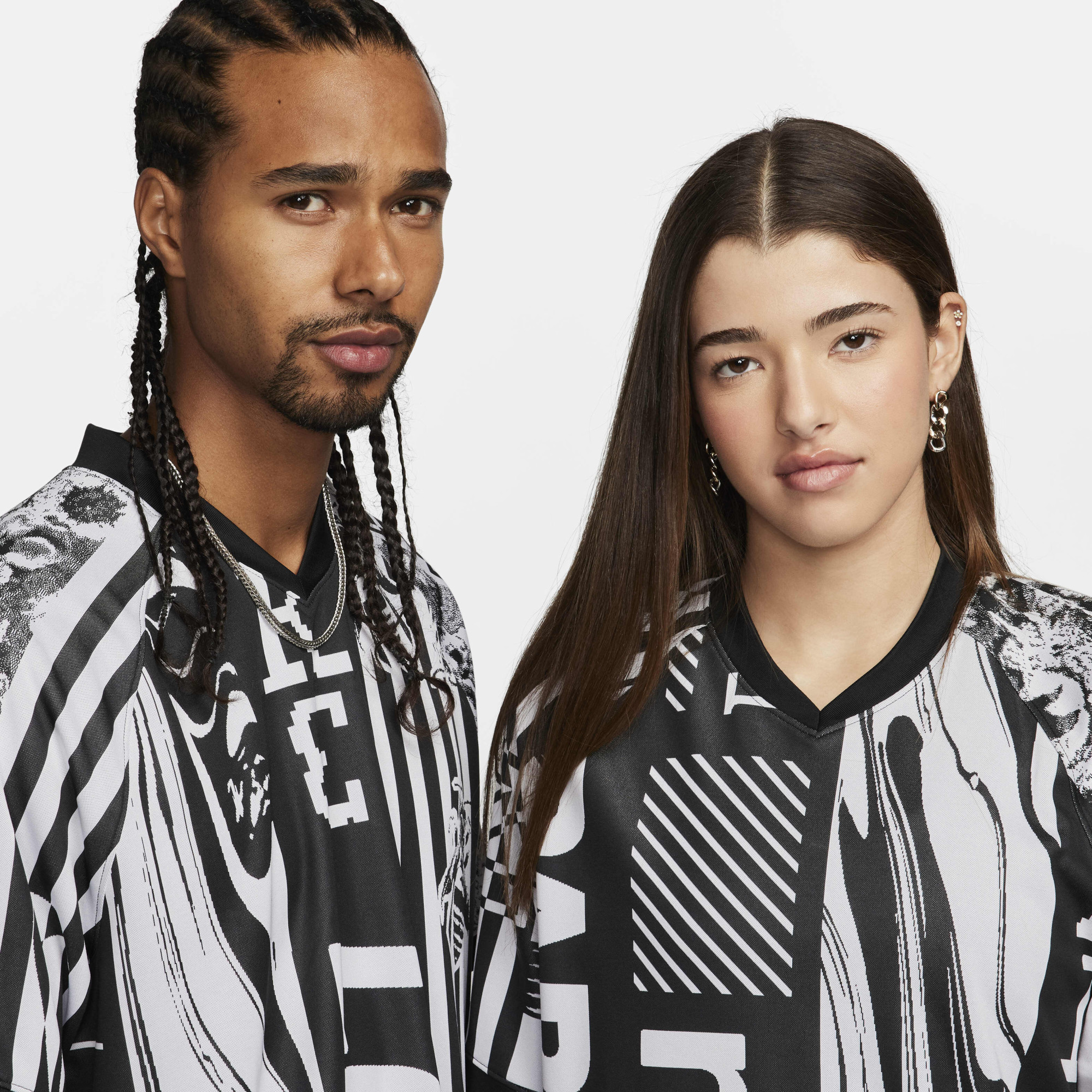 Футболка чоловіча Nike Dri-Fit Football Jersey White/Black FN2393-010