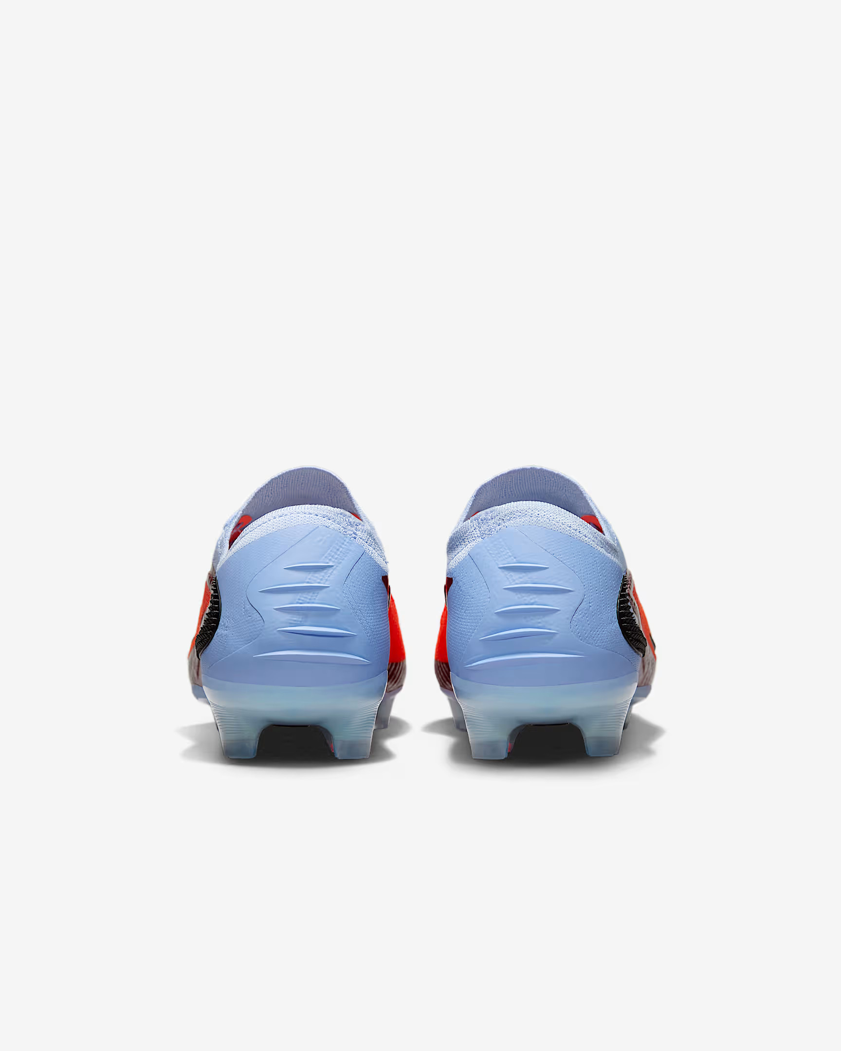 Бутси Nike PHANTOM 6 LOW ELITE FG HJ2146-400