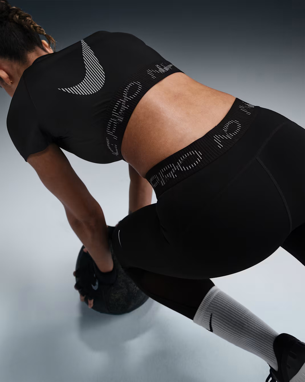 Топ жіночий Nike Np Dri-Fit Ss Crop Top Tt Gx Black HM6369-010