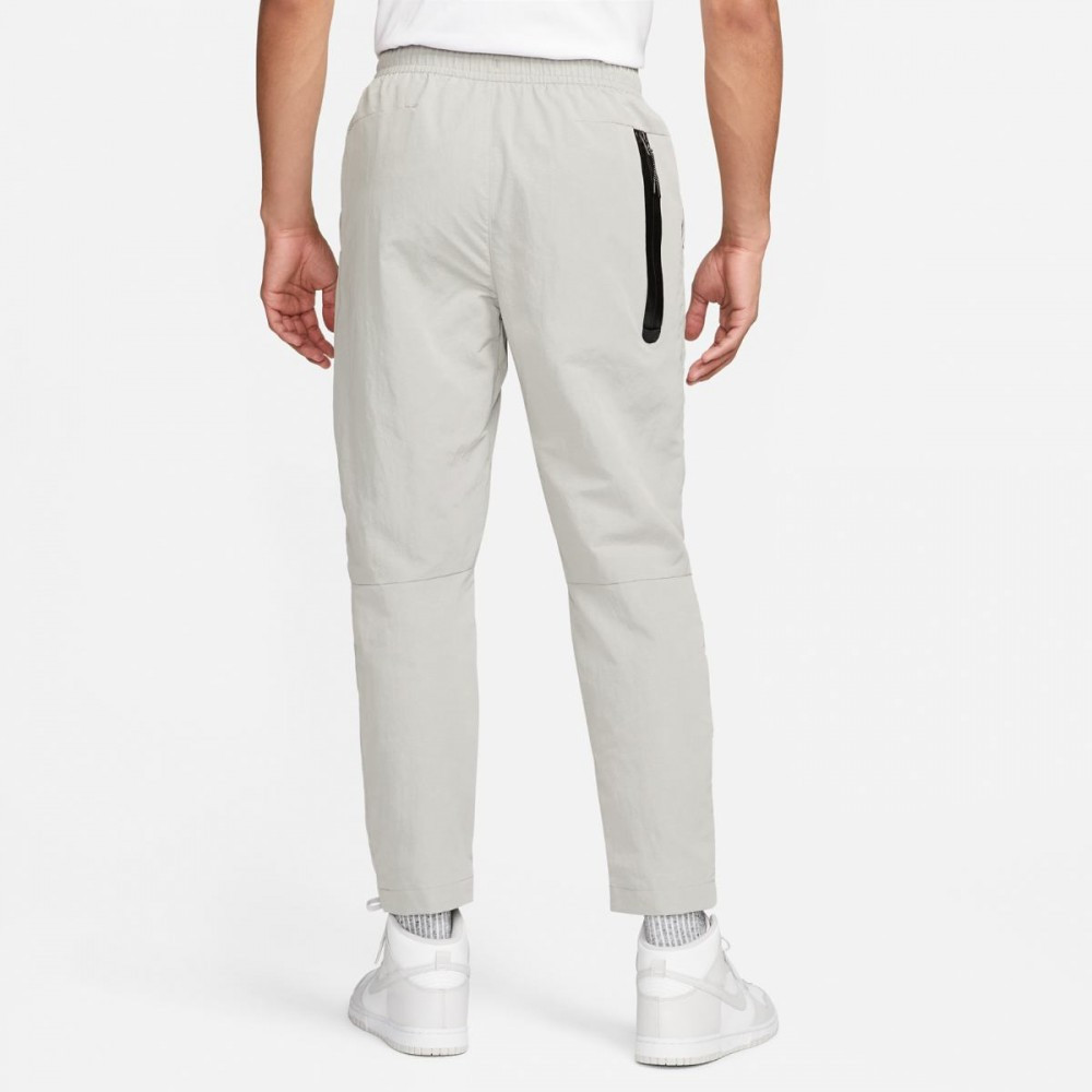 Шкарпетки Nike Sportwear Tech Essentials DQ4343-016