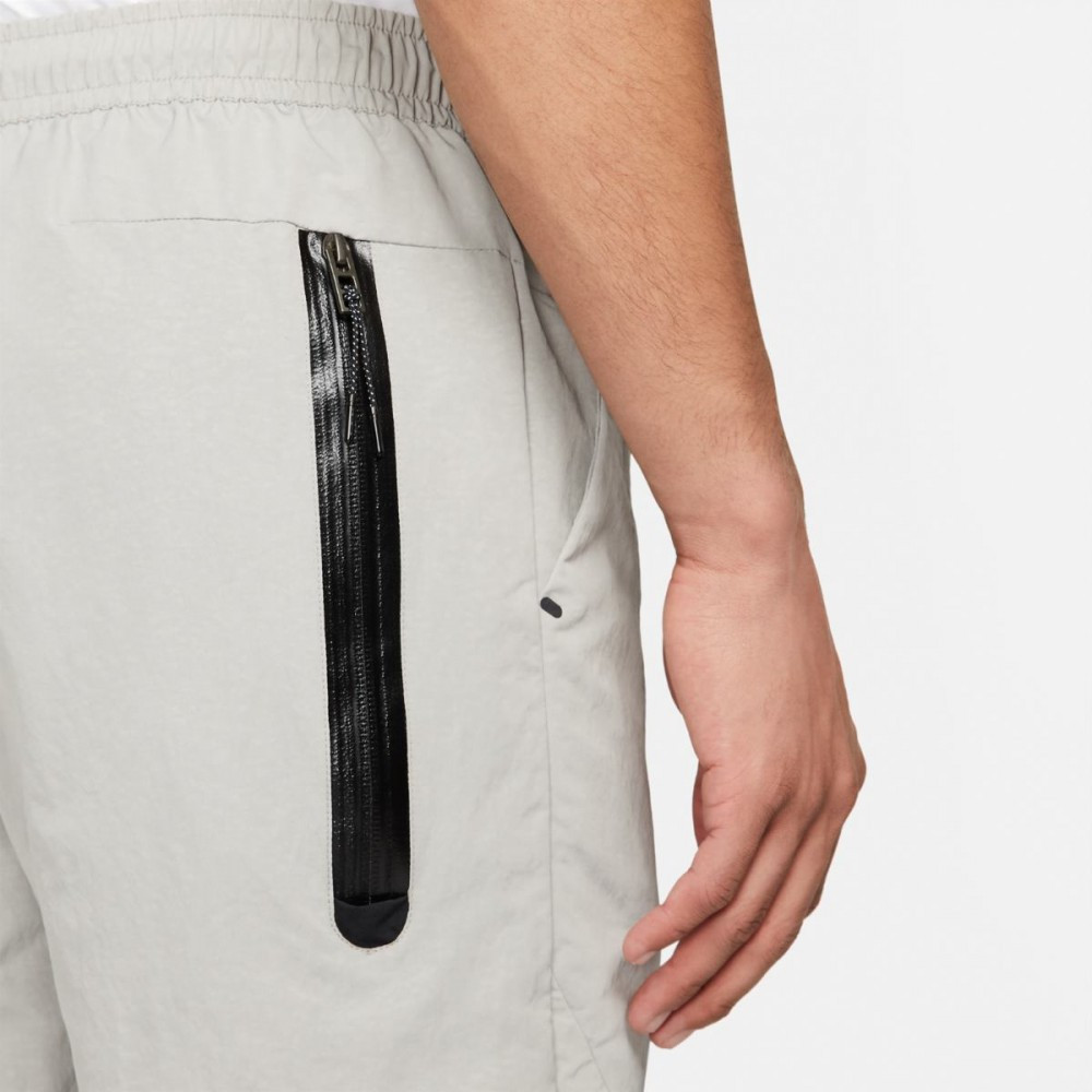 Шкарпетки Nike Sportwear Tech Essentials DQ4343-016