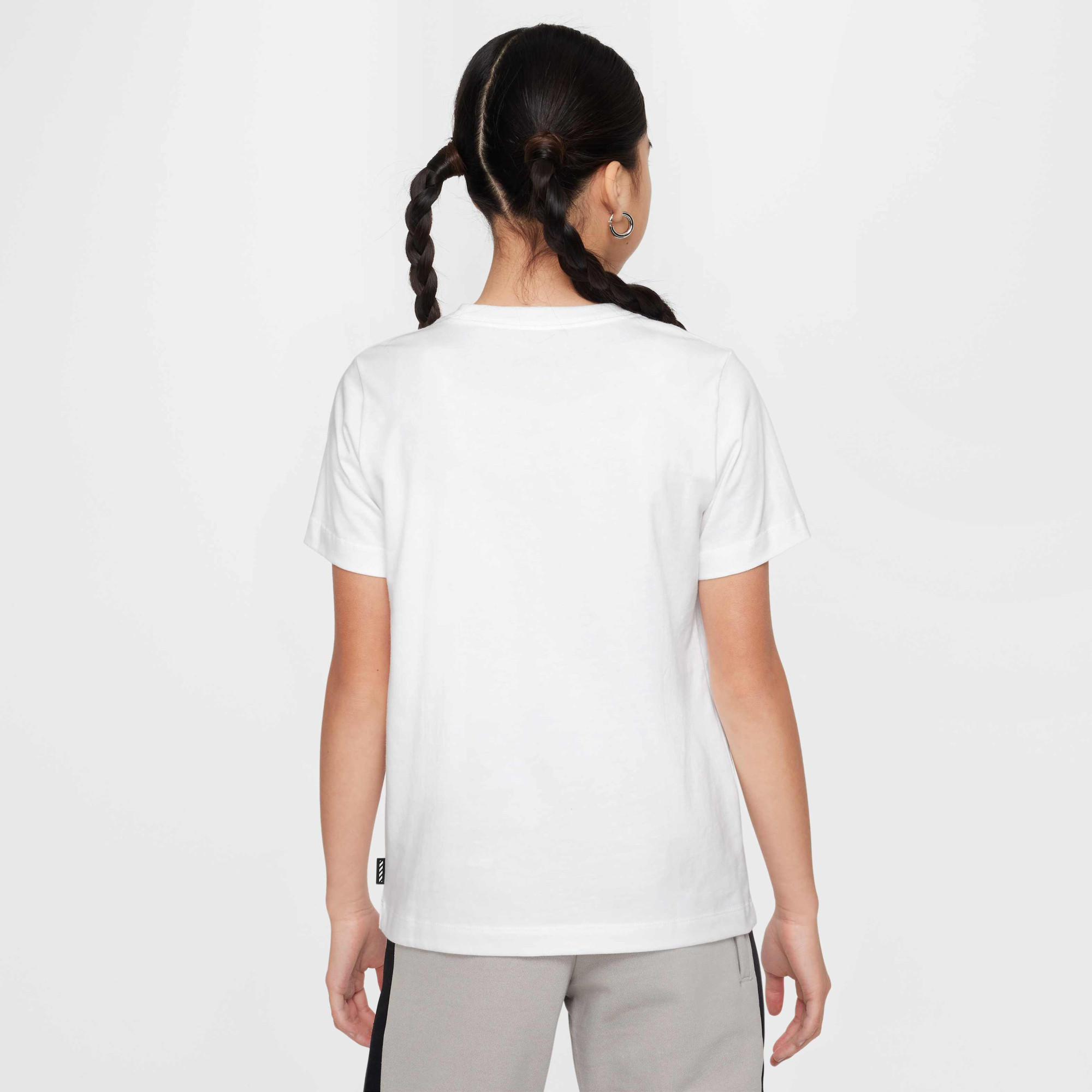 Футболка HQ4419-100 Nike HQ4419-100