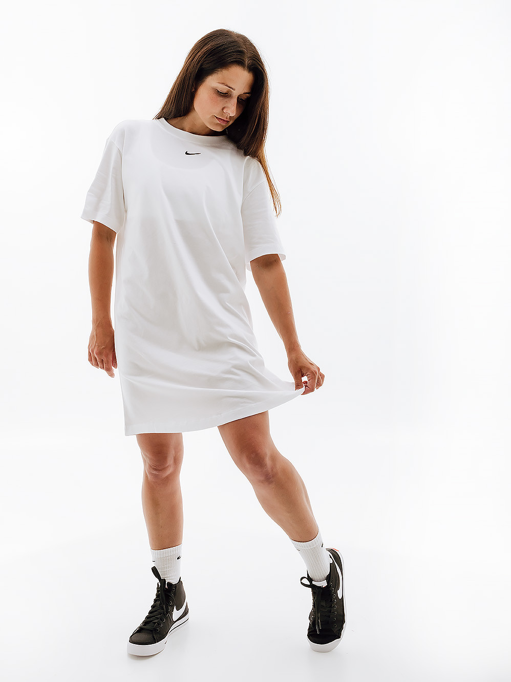 Сукня Nike W NSW ESSNTL SS DRESS TSHRT DV7882-100