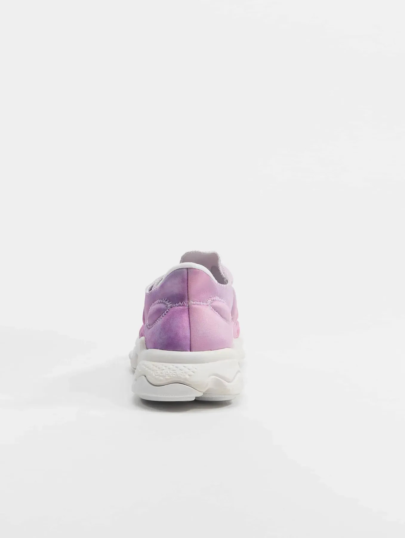 Кросівки adidas Ozweego Tech Q47253