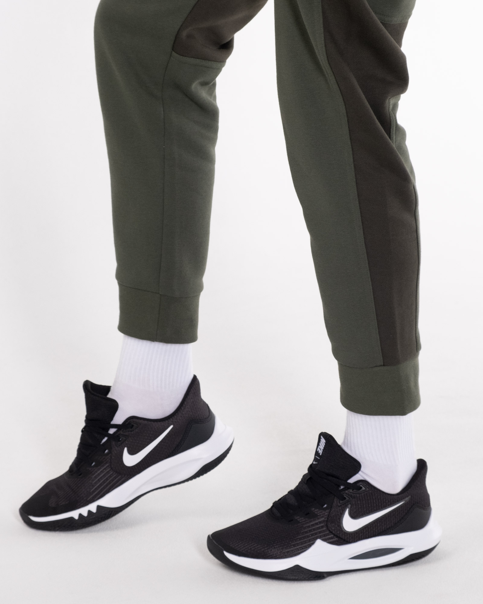 Кросівки баскетбольні Nike PRECISION V CW3403-003