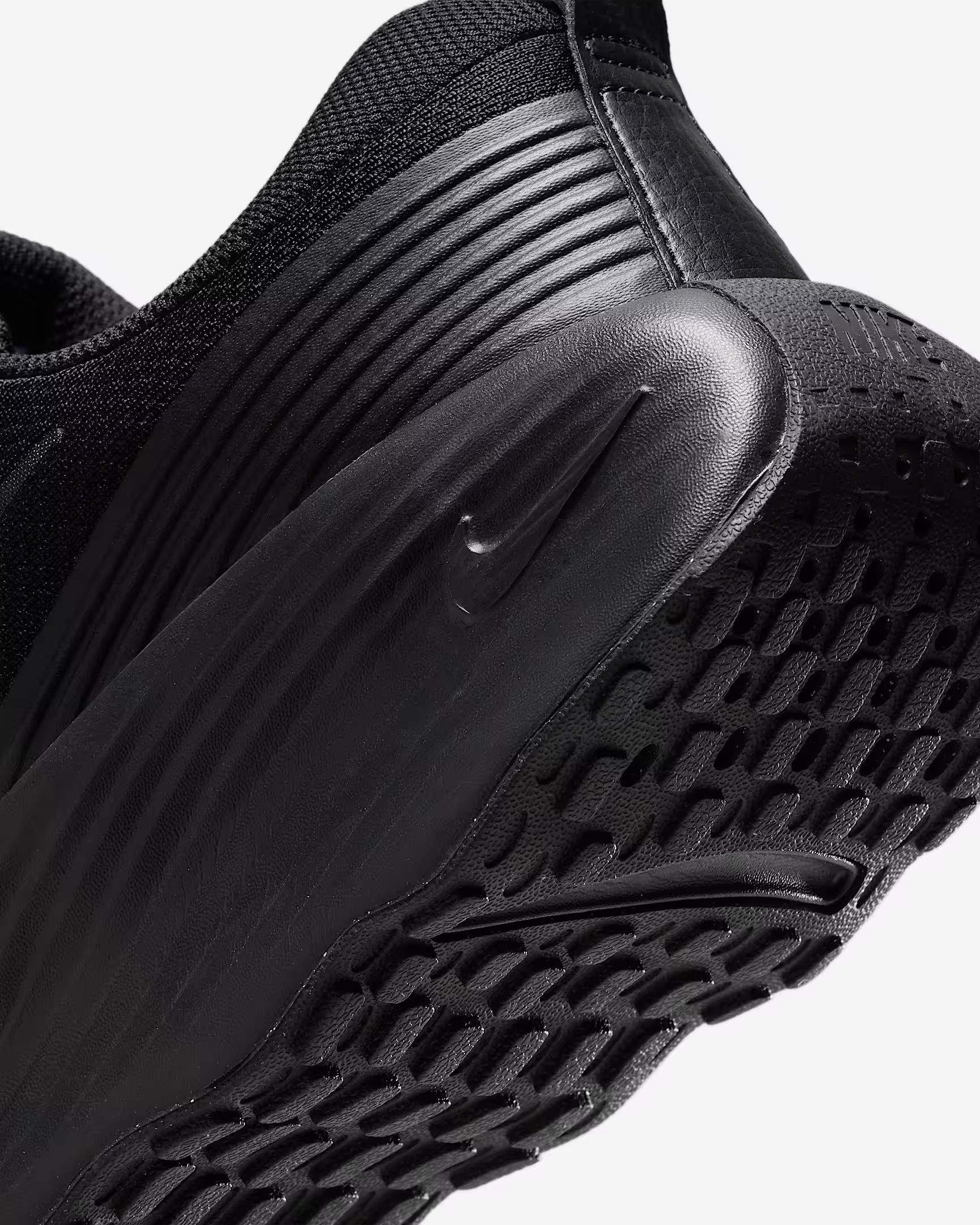Кросівки Nike M PROMINA FV5285-001