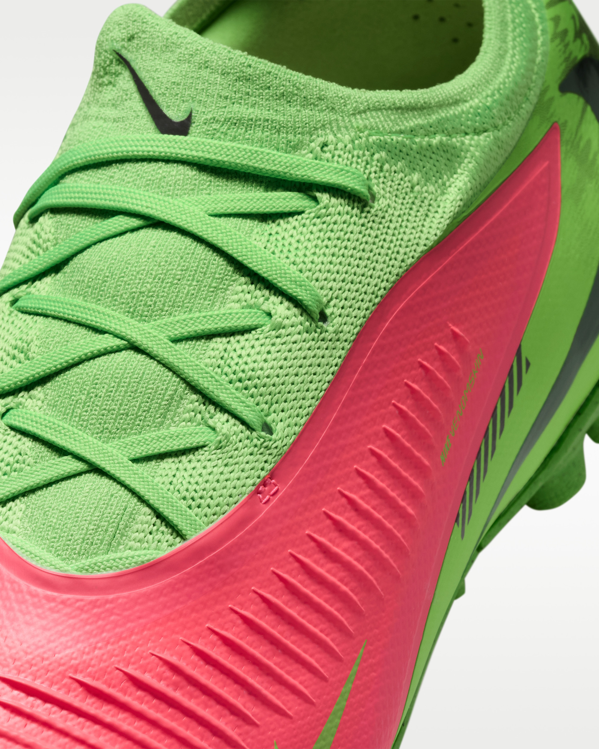 Сороконіжки Nike REACTX PHANTOM 6 LOW PRO TF EH IH1788-603