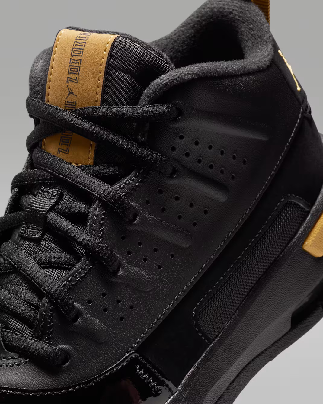 Кросівки Jordan MAX AURA 7 (GS) HQ2089-007