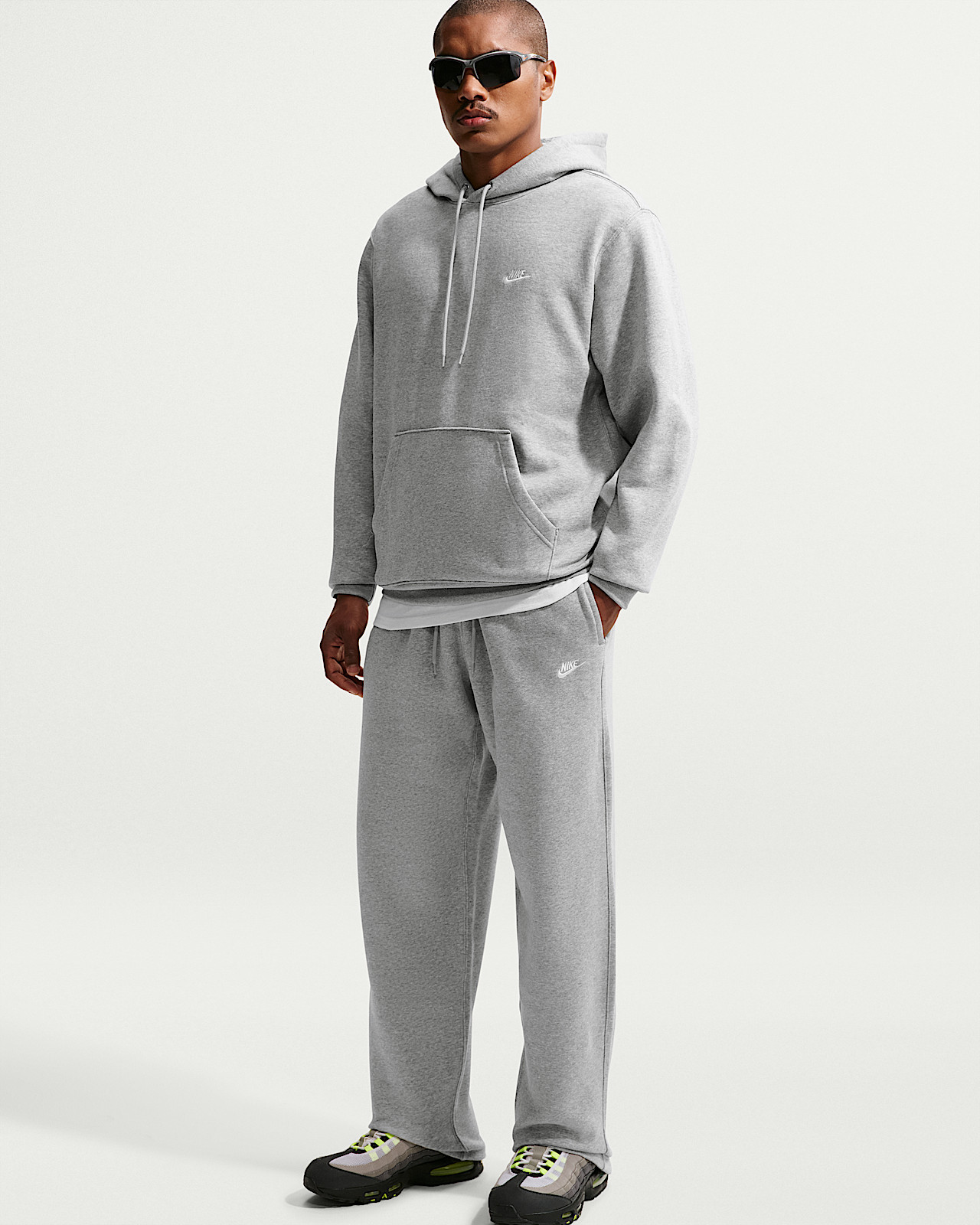 Штани Nike M CLUB BB OH PANT FN3730-063