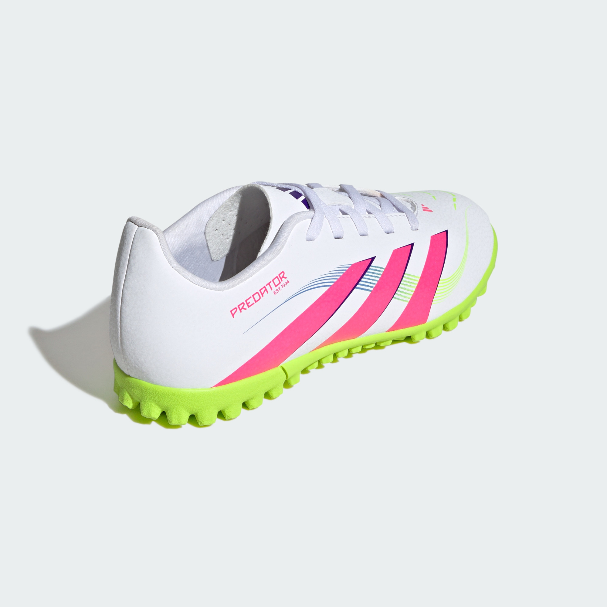 Сороконіжки Adidas Predator Club Turf Performance ID3806