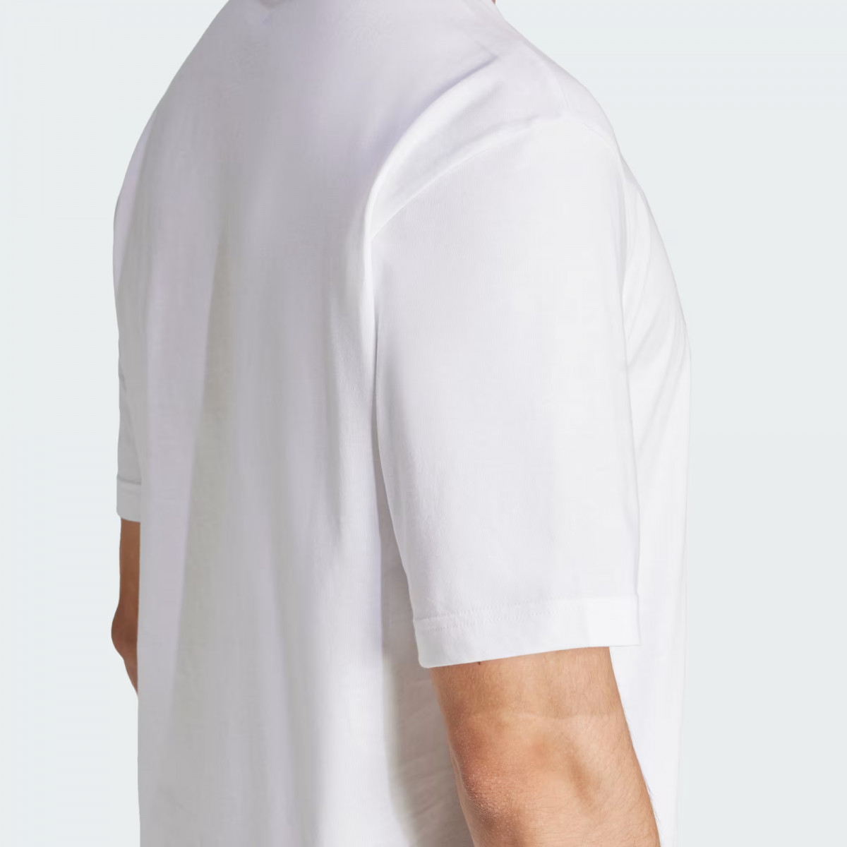 Футболка M C CAMO LOGO T JI6770 Adidas L Білий JI6770