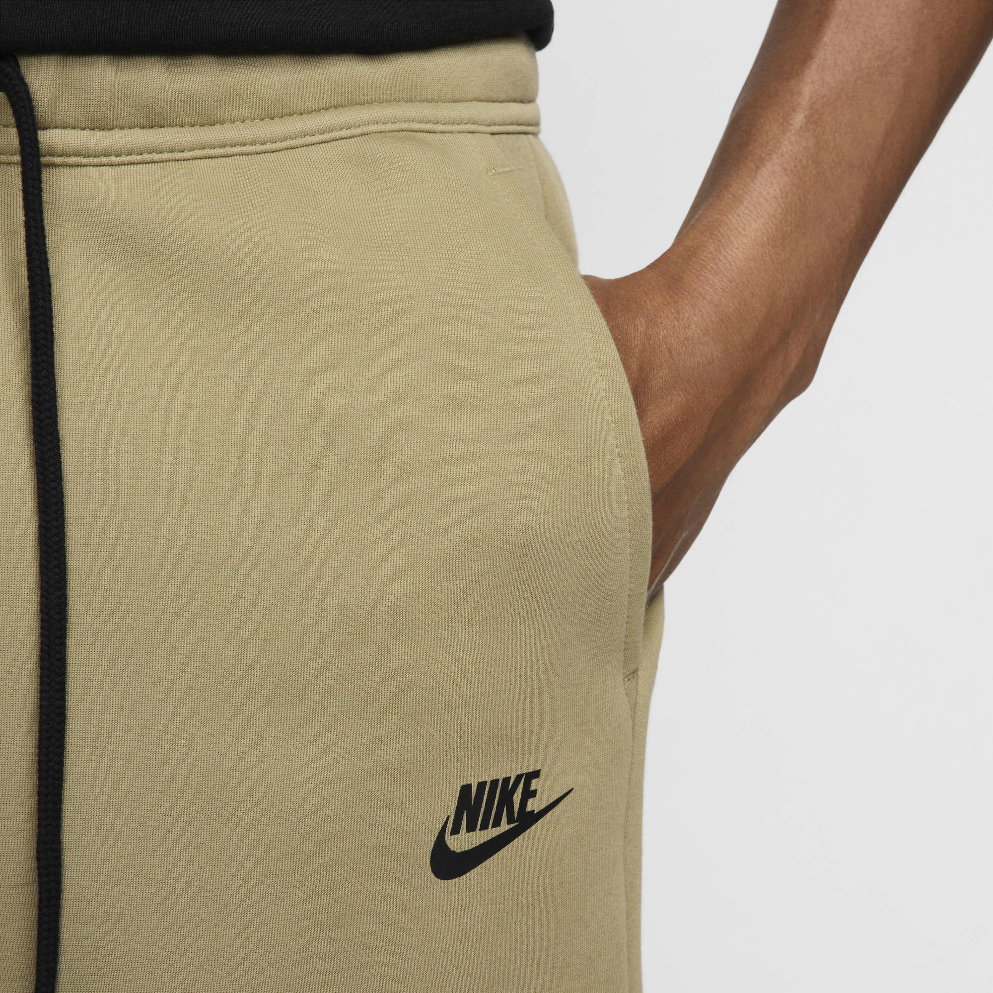 Шорти чоловічі Nike Tech Fleece Beige FB8171-276