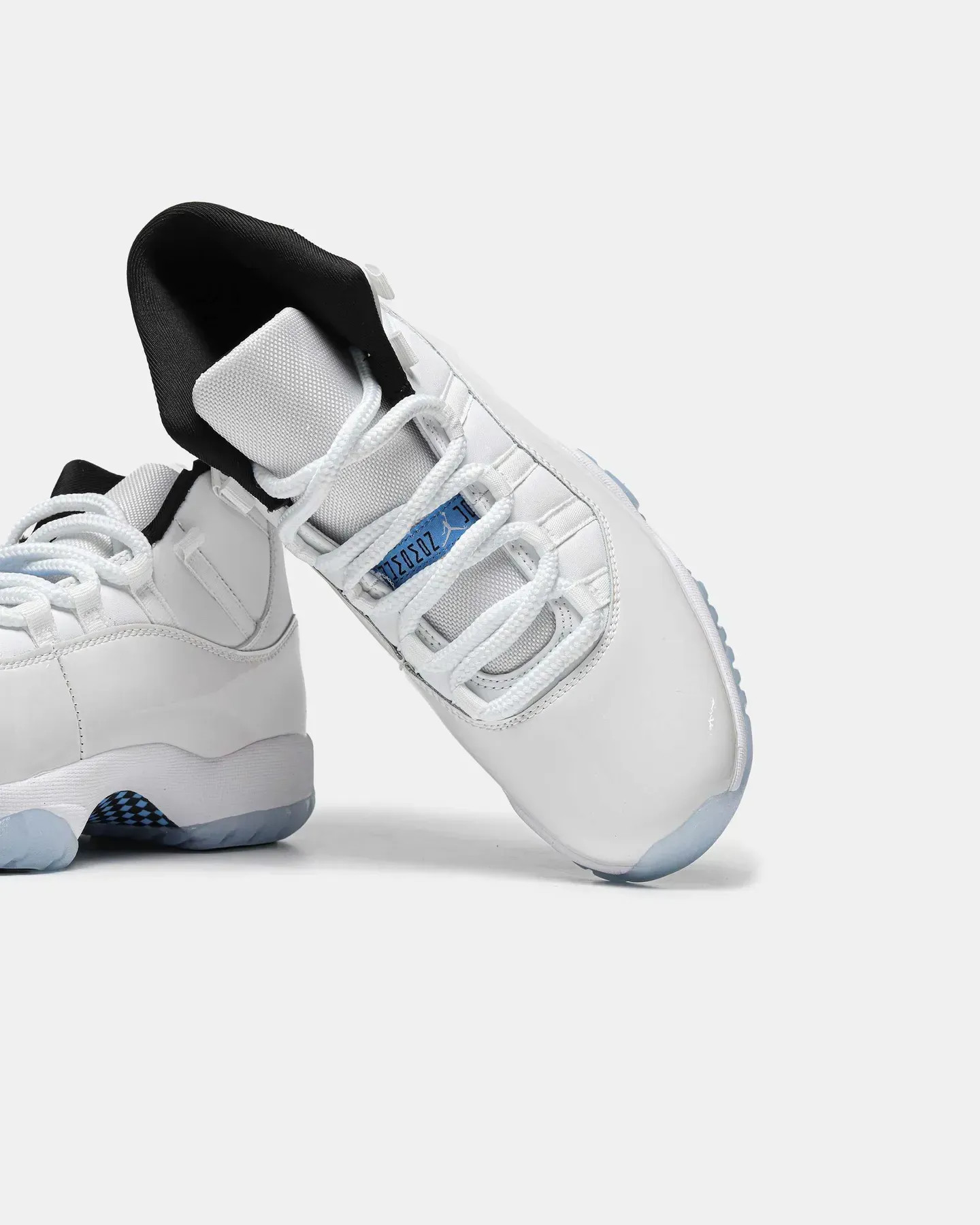 Кросівки Jordan 11 Retro Legend Blue (2024) CT8012-104
