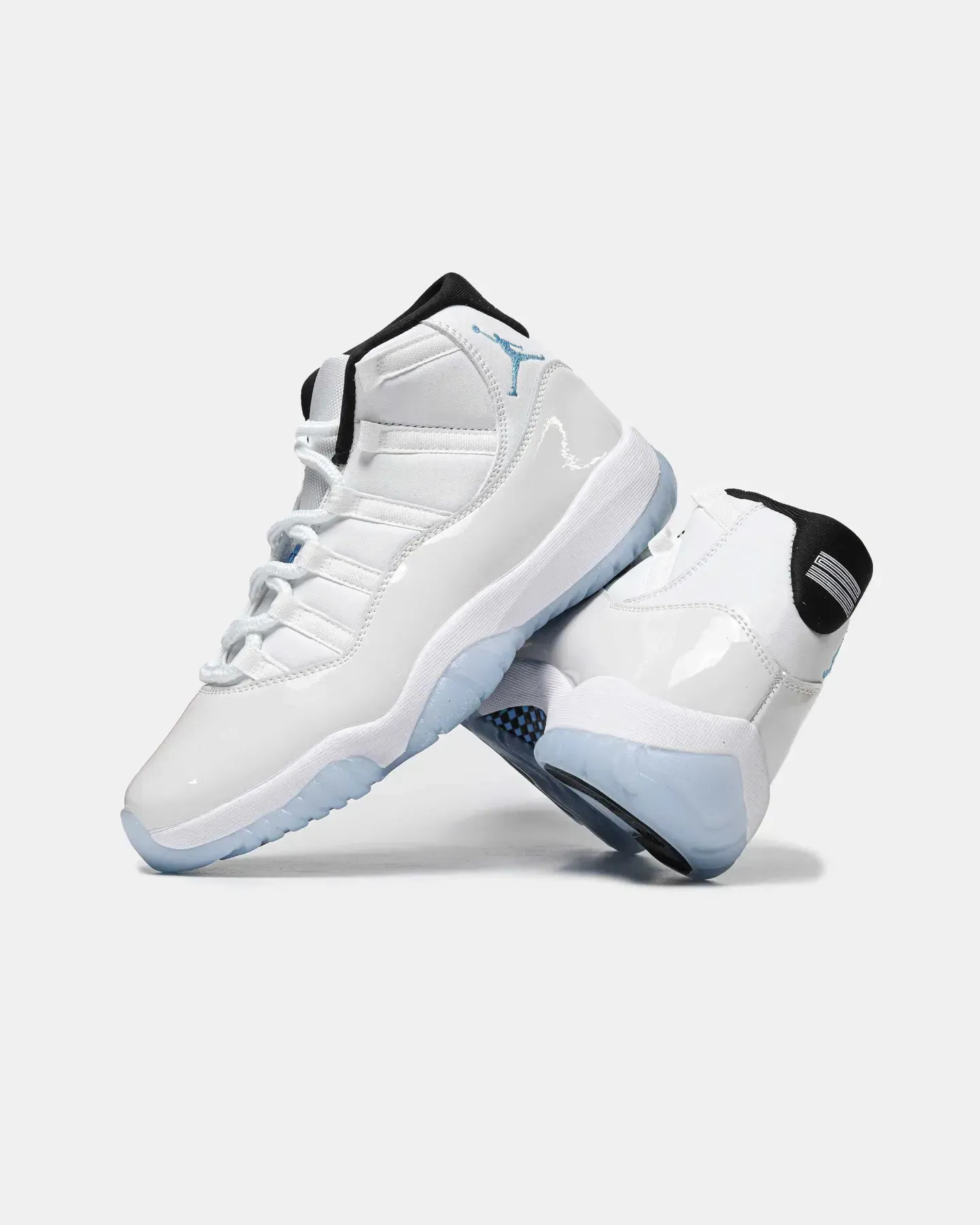 Кросівки Jordan 11 Retro Legend Blue (2024) CT8012-104