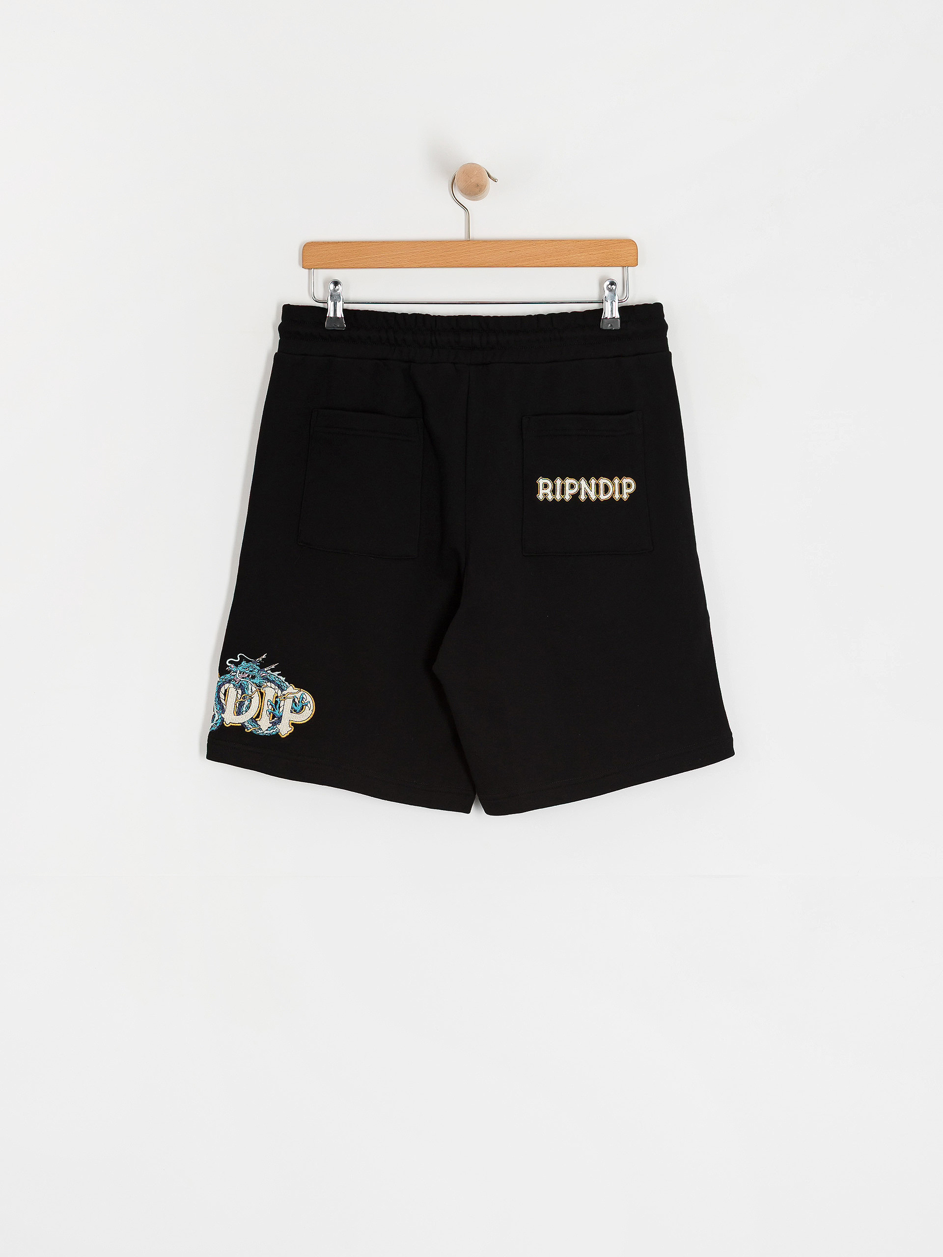 Шорти Ripndip SHEN

NERM SWEATSHORTS RNDSUM25117 