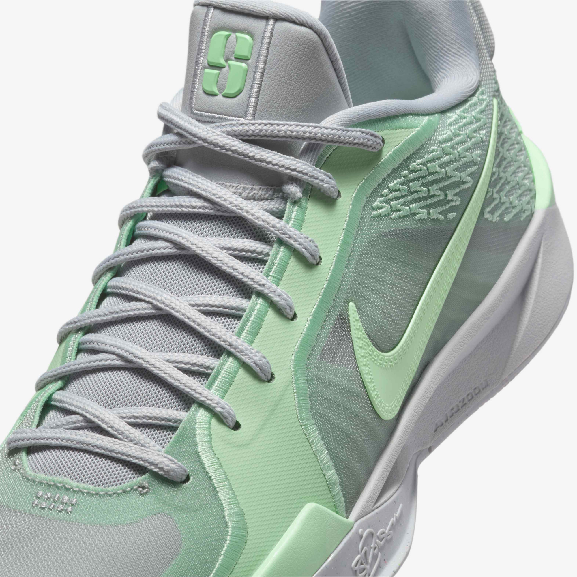 Кросівки Nike Sabrina 2 FQ2174-004