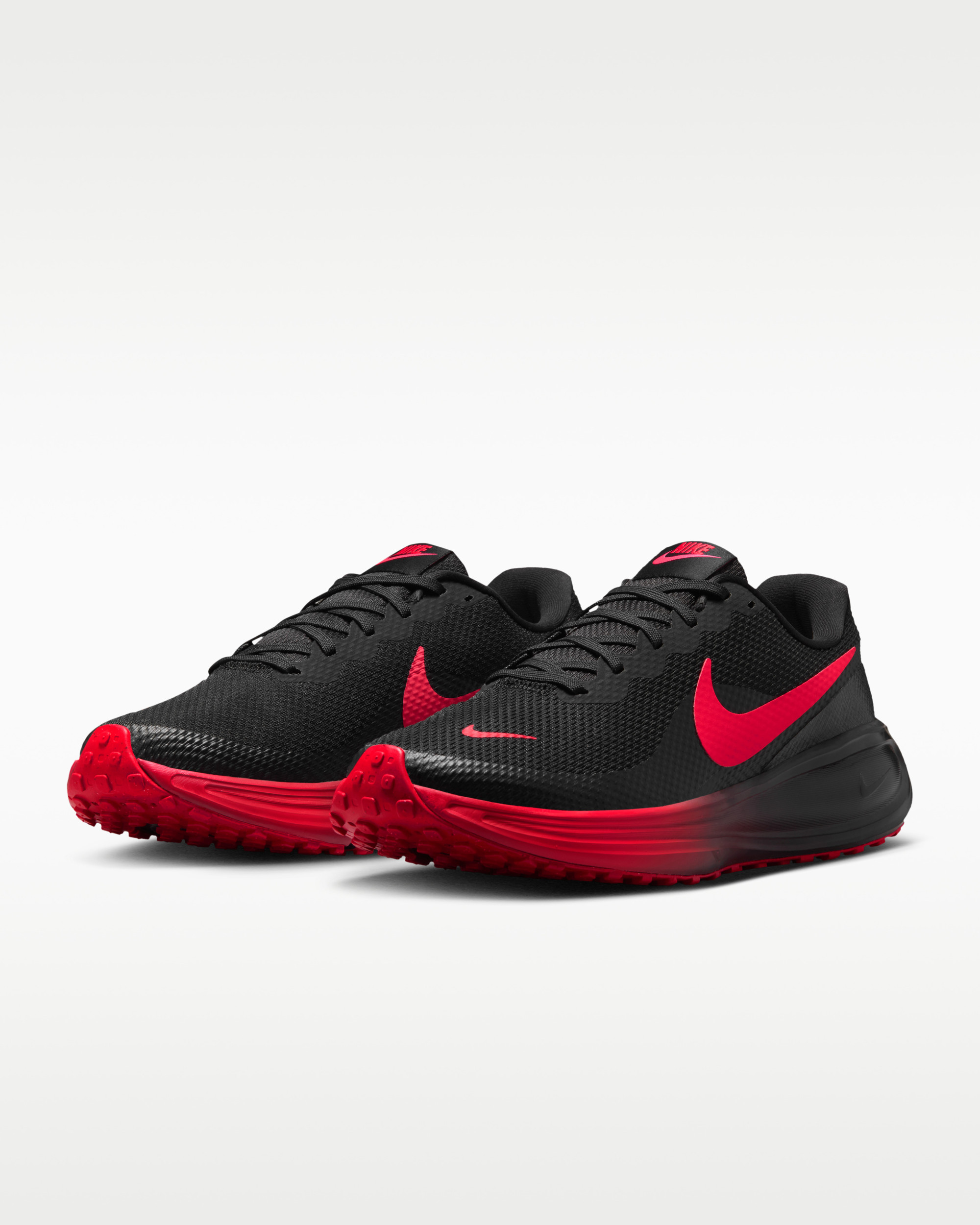 Кросівки Nike REVOLUTION 8 HJ9198-012