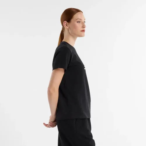 Футболка жіноча New Balance Sport Jersey Logo Black WT43582BK L WT43582BK