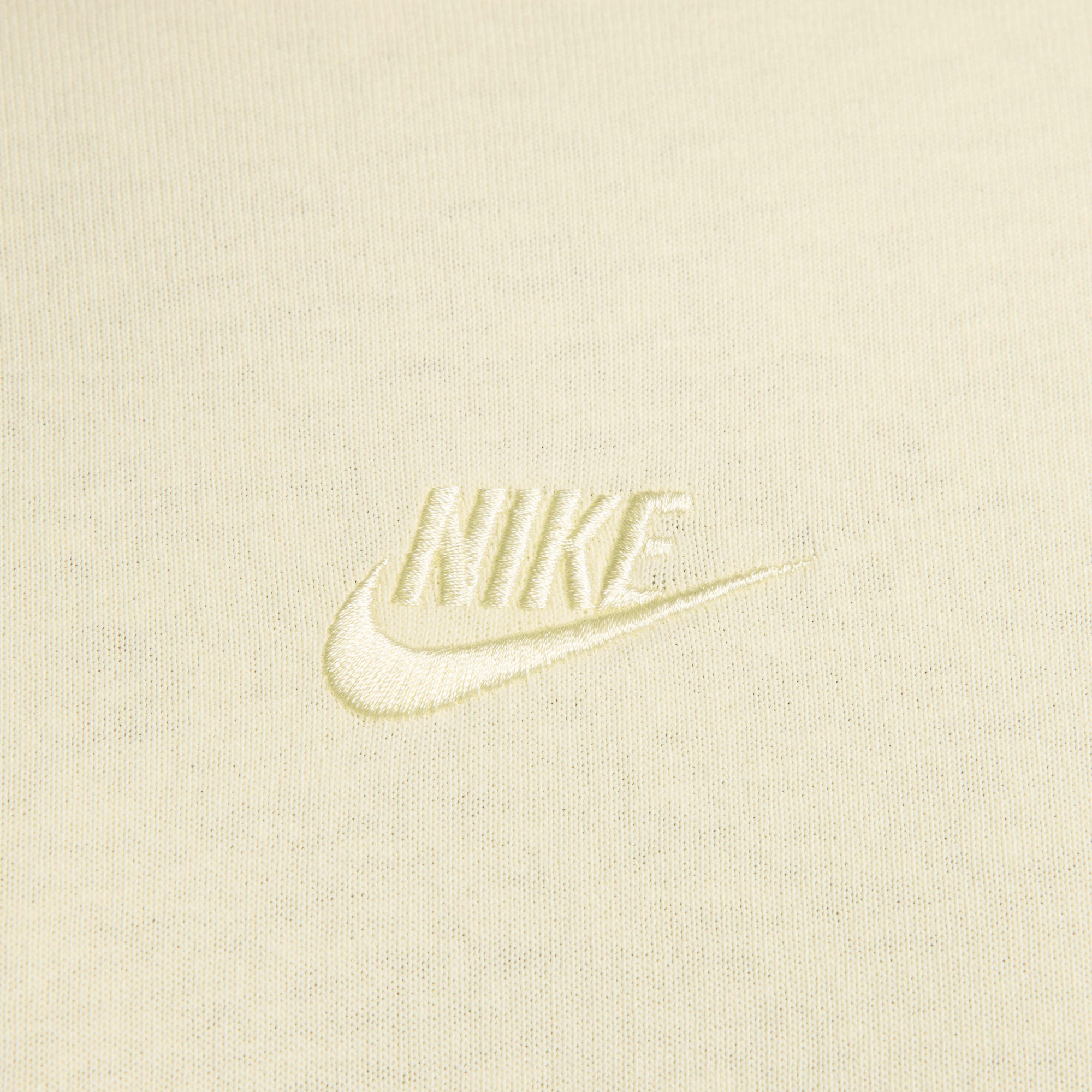 Футболка чоловіча Nike Premium Yellow DO7392-744