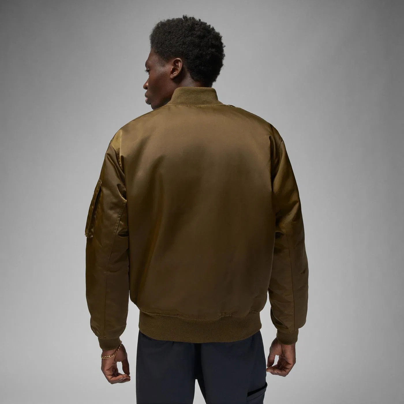 Куртка чоловіча Air Jordan Statement Essentials Olive DQ7344-385