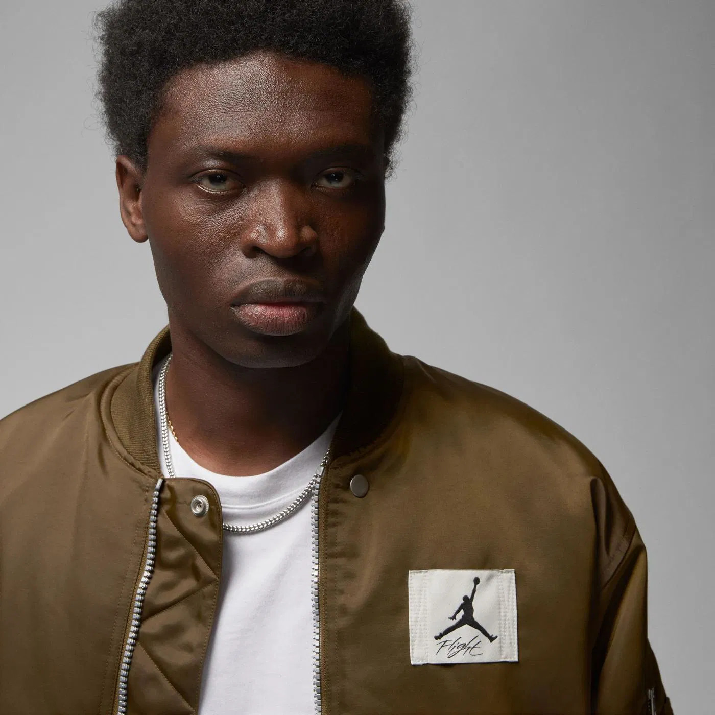 Куртка чоловіча Air Jordan Statement Essentials Olive DQ7344-385