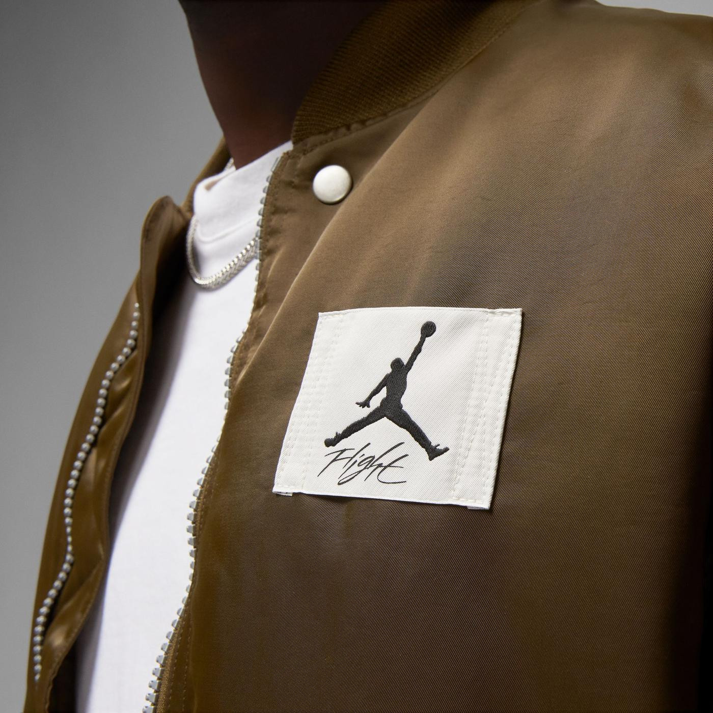 Куртка чоловіча Air Jordan Statement Essentials Olive DQ7344-385