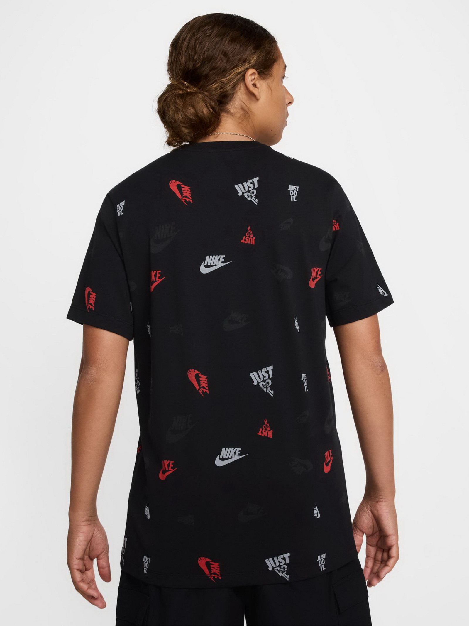 Футболка Nike M NSW TEE 12MO AOP SP25 HJ0561-010