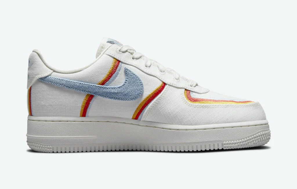 Кросівки W Nike AIR Force 1 07 DJ4655-133