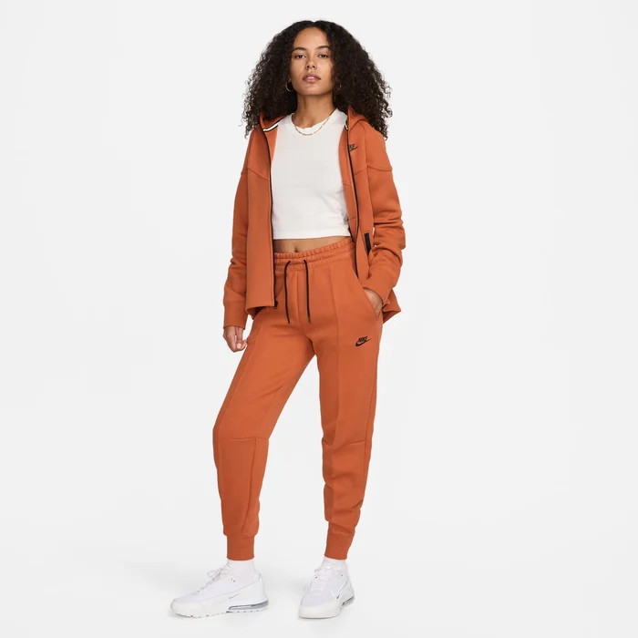 Штани Nike Sportswear Tech Fleece Women's Mid-Rise Joggers FB8330-825