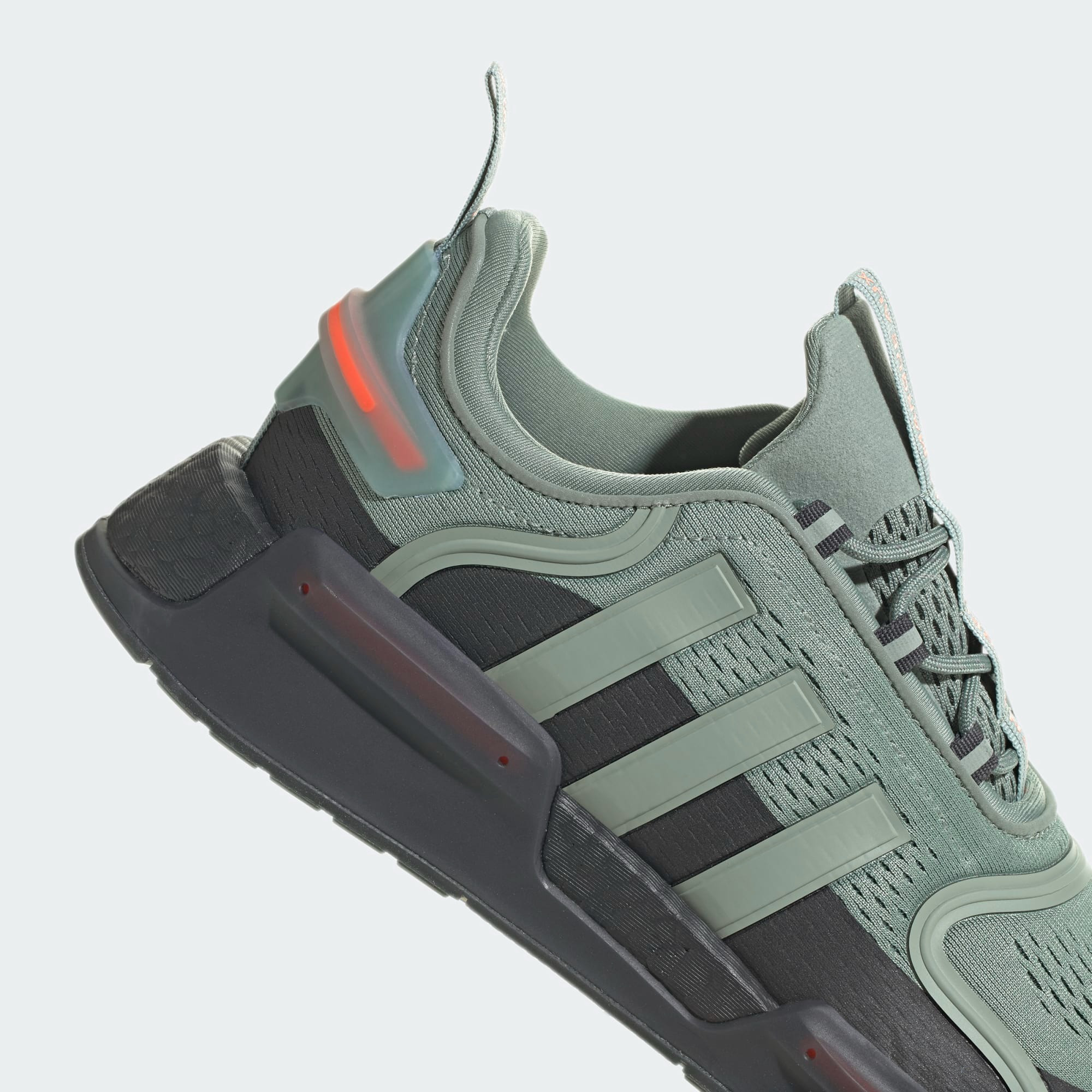 Кросівки Adidas NMD_V3 HQ4444 HQ4444