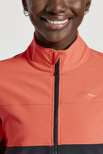 Вітровка Saucony BLUSTER JACKET 800389-VR