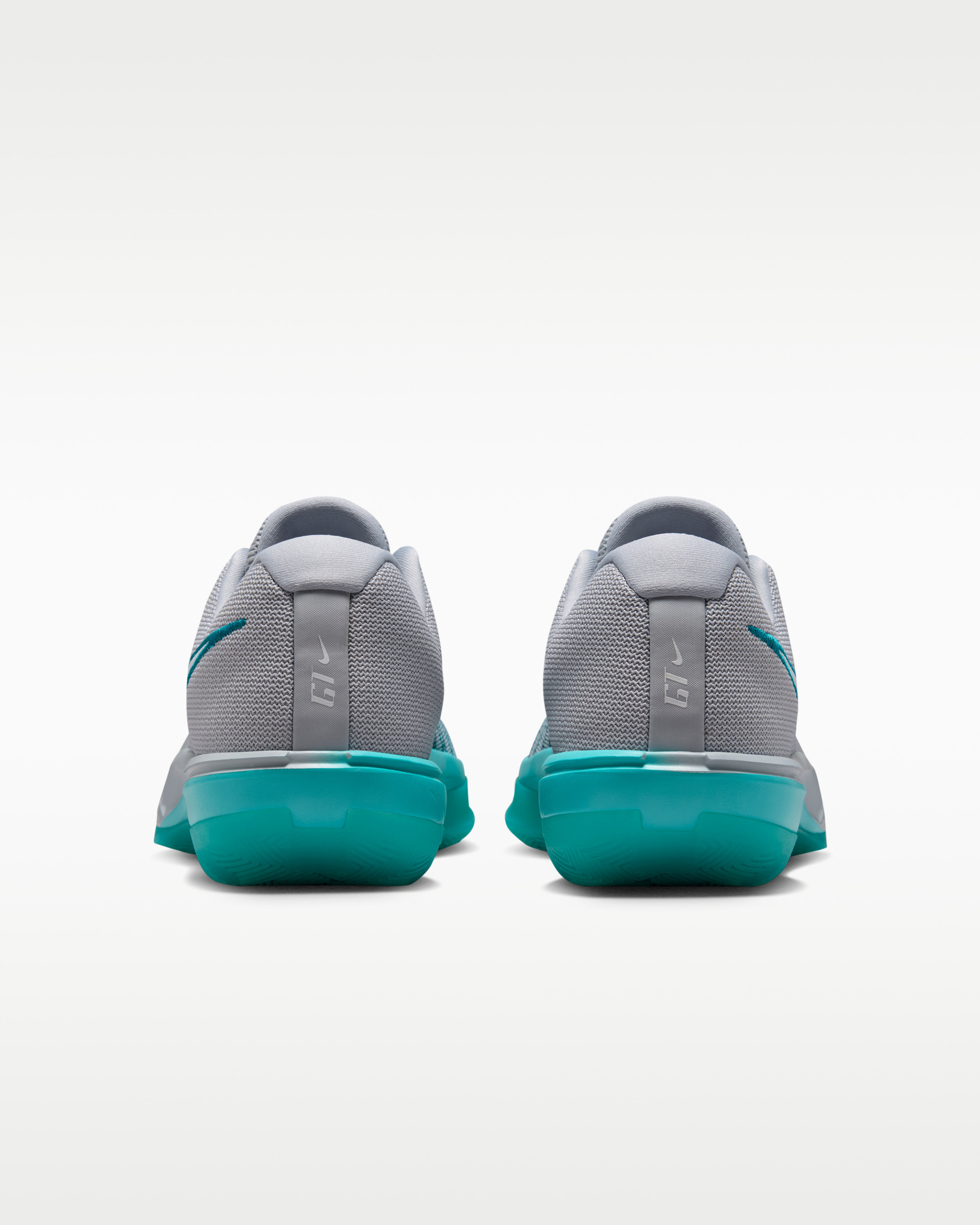 Кросівки Nike AIR ZOOM G.T. CUT ACADEMY 2 HV9774-004