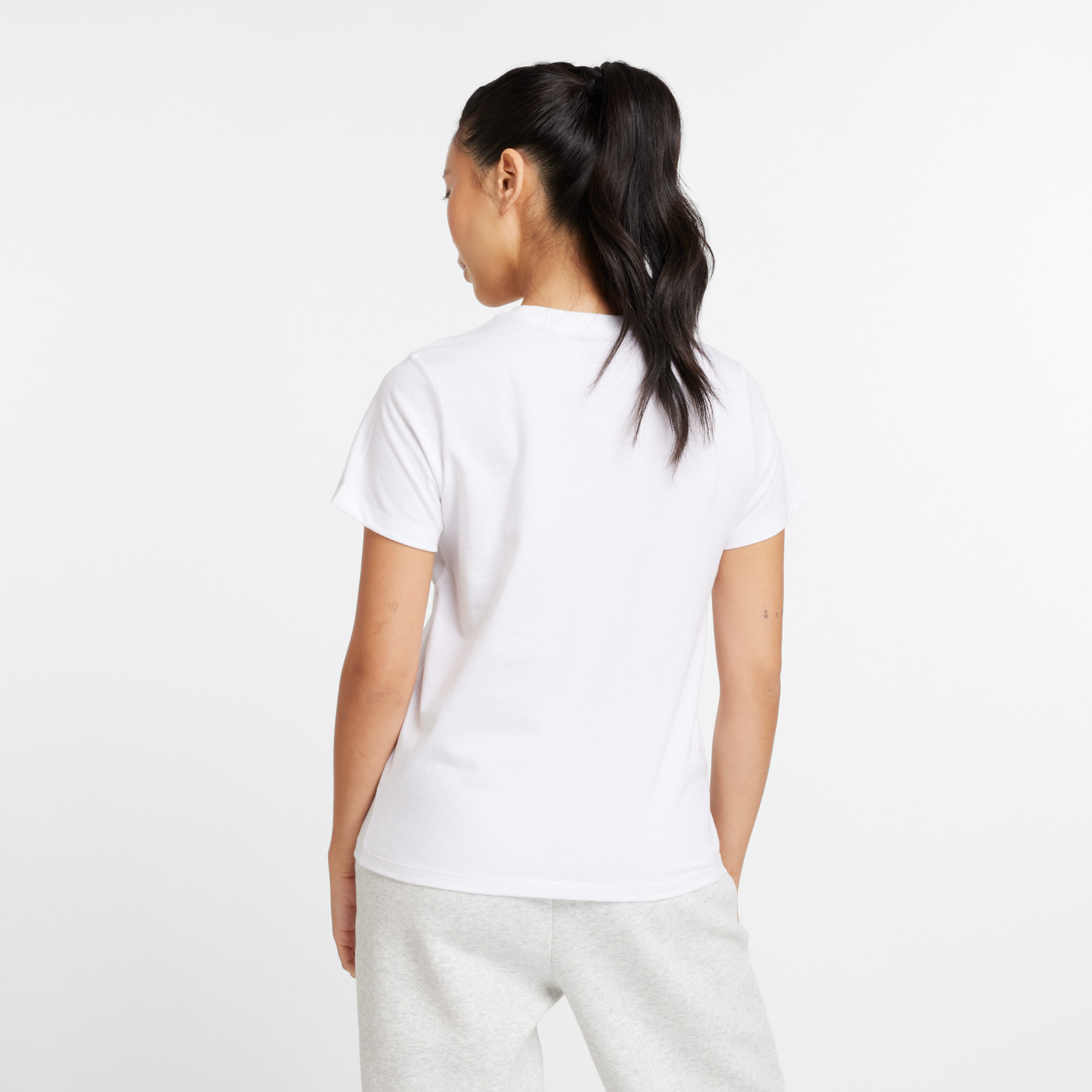 Футболка жіноча New Balance Sport Jersey Logo White WT43582WT L WT43582WT