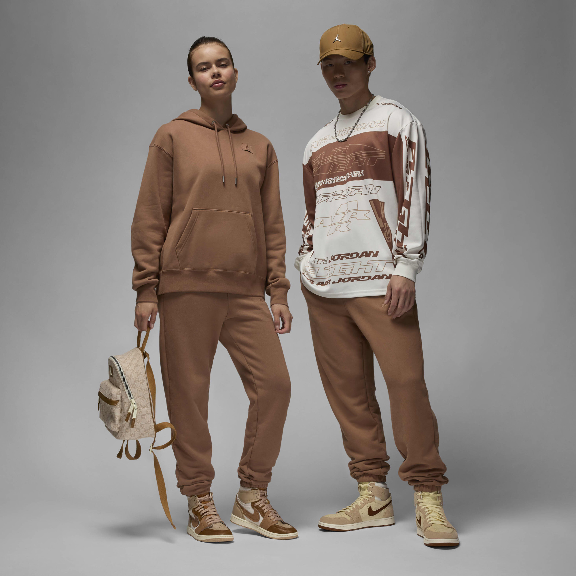 Штани чоловічі Air Jordan Wordmark Trousers Brown FZ3954-223