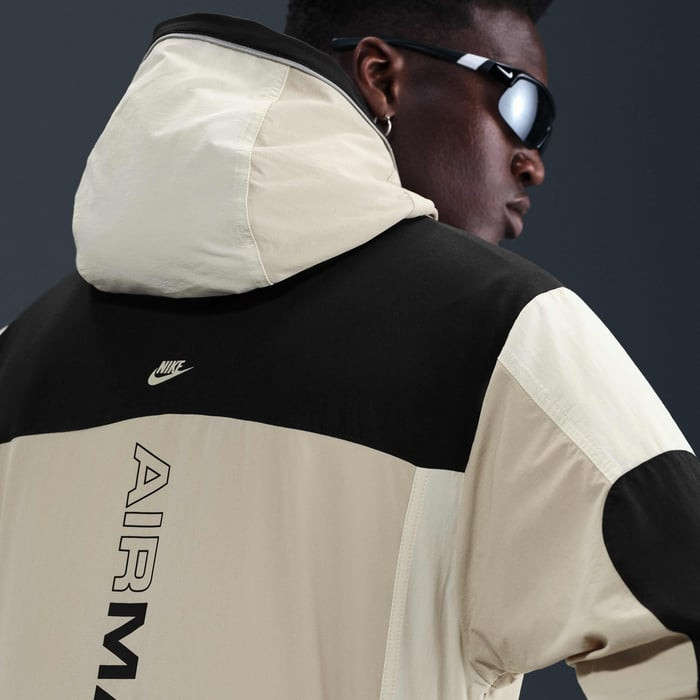 Вітровка Nike Air Max (бежева) HQ4902-253