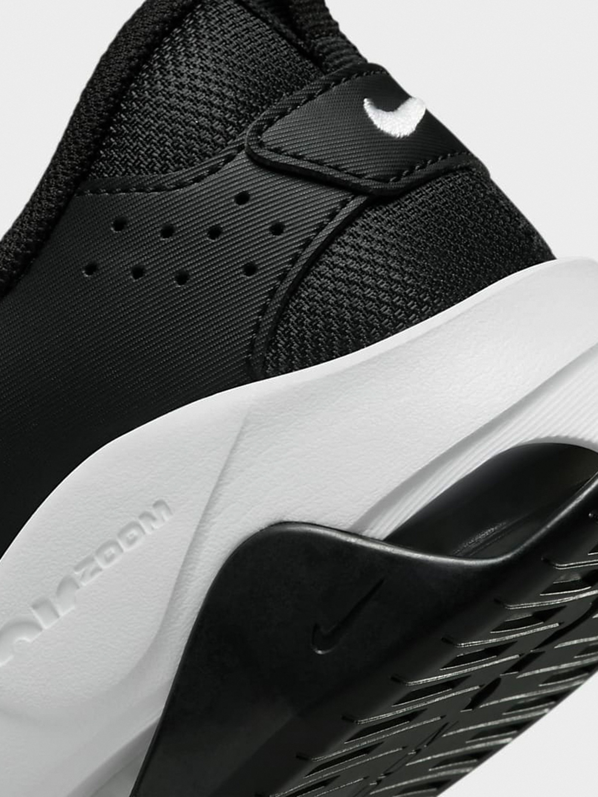 Кросівки Nike W ZOOM BELLA 6 DR5720-001