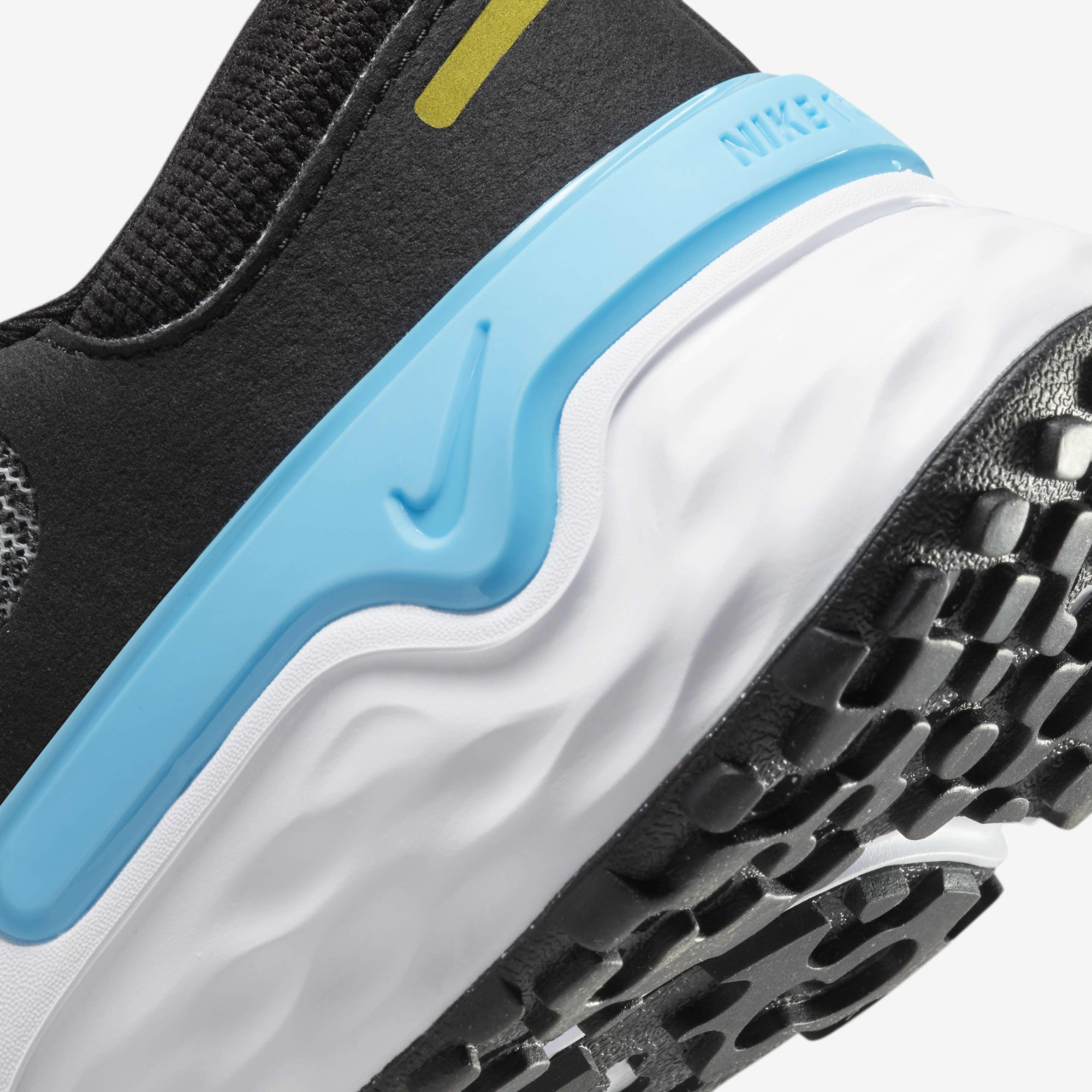 Кросівки жіночі Nike W Renew Run 4 DR2682-005