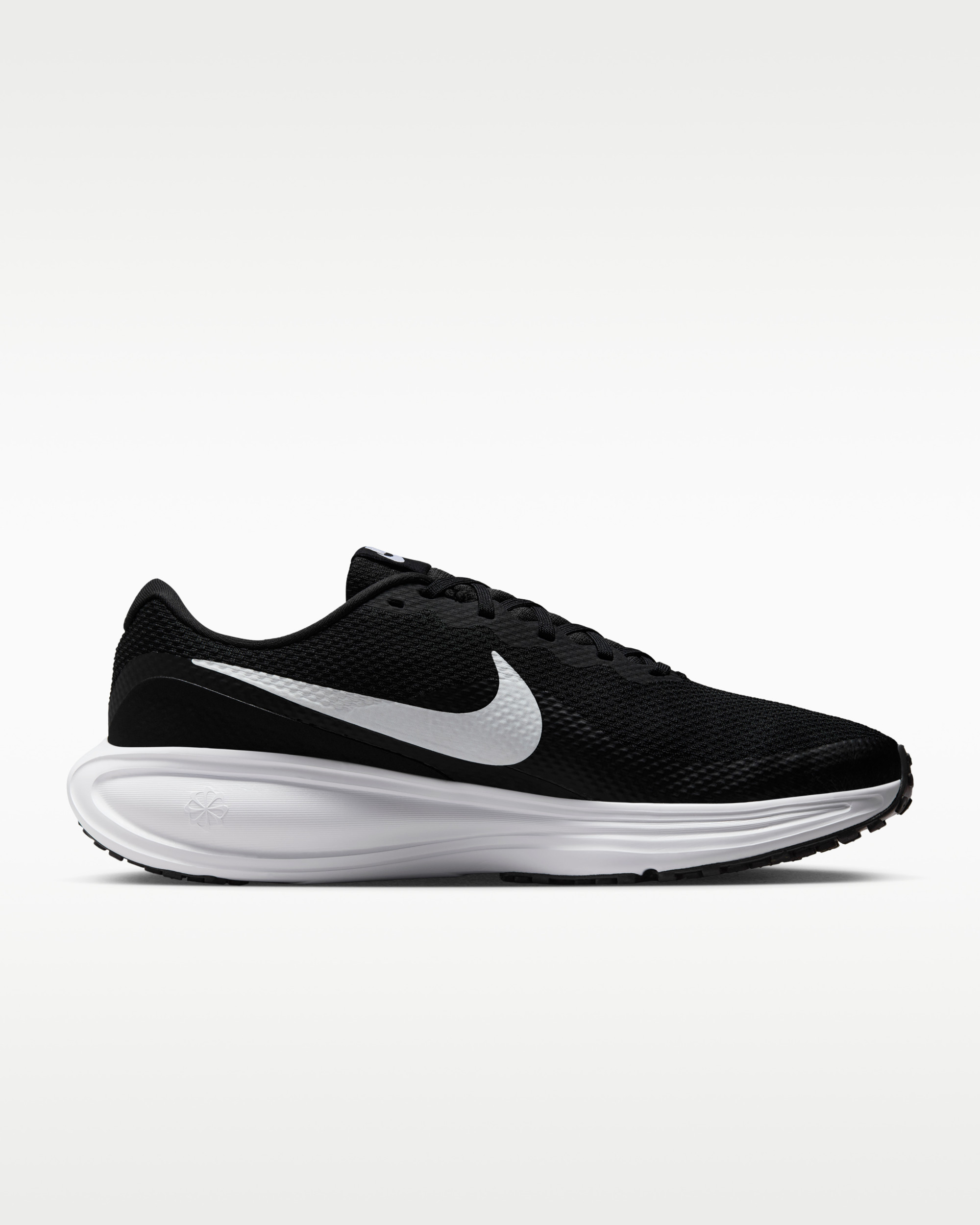 Кросівки Nike REVOLUTION 8 WIDE HQ1996-001