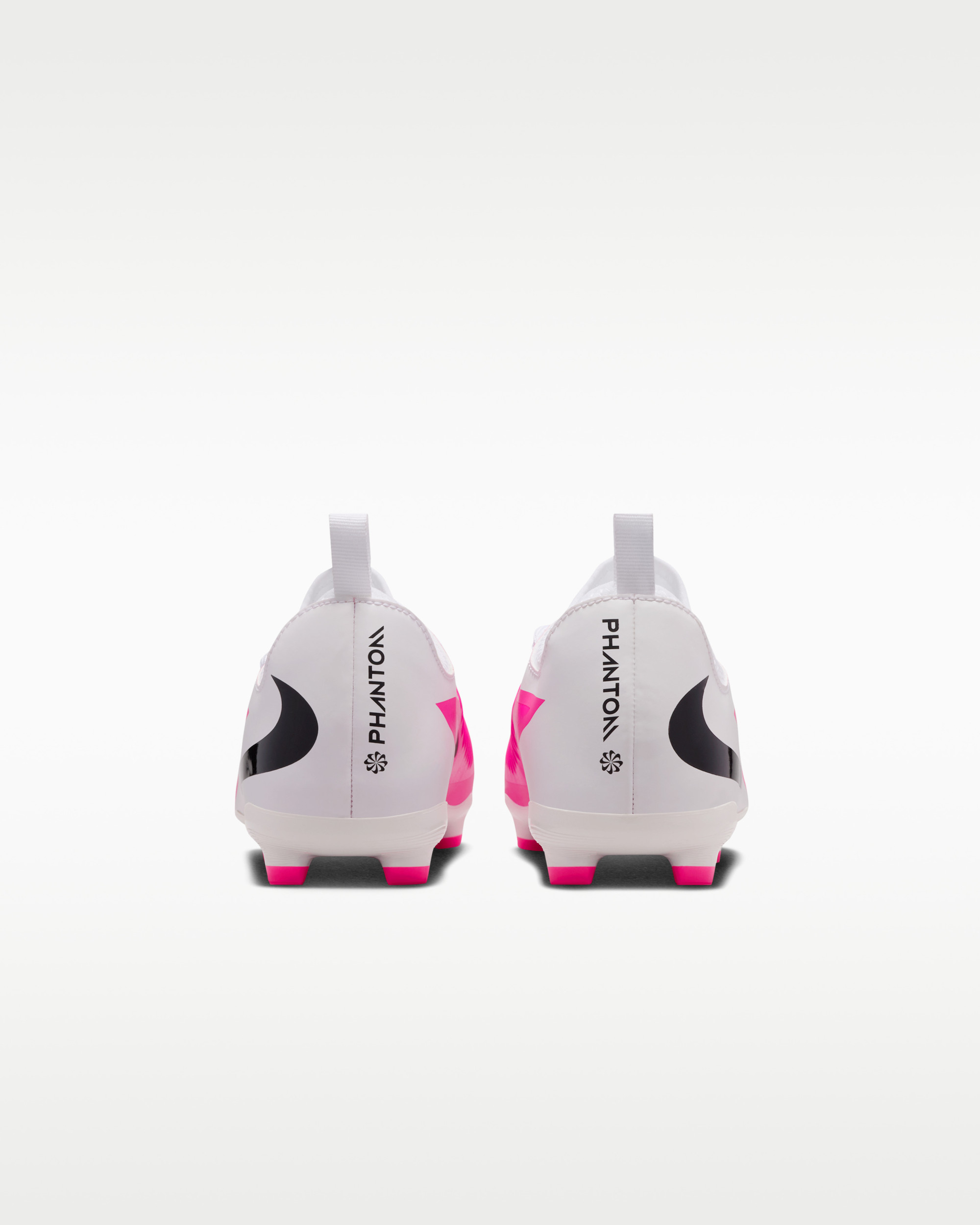 Бутси Nike JR PHANTOM 6 LOW ACAD FG/MG T IH1795-901