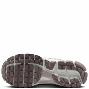 Кросівки жіночі Nike Zoom Vomero 5 White HV6417-001 36.5 HV6417-001