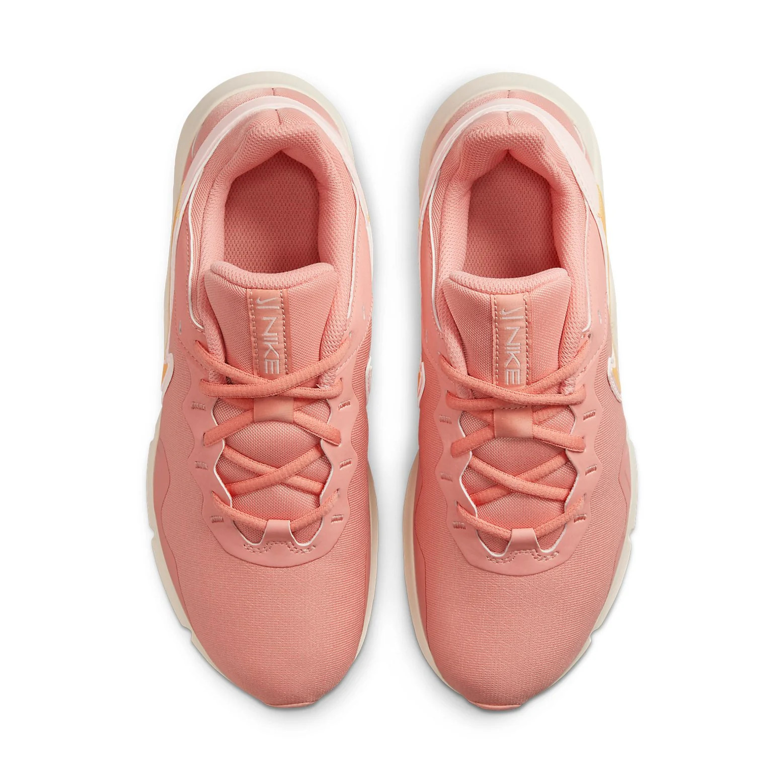 Кросівки жіночі Nike Legend Essential 2 Peach CQ9545-800