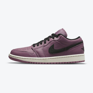 Кросівки жіночі Air Jordan 1 Low Se Violet DC7268-500