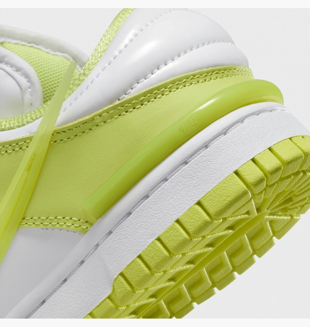 Кросівки Nike W DUNK LOW TWIST DZ2794-700
