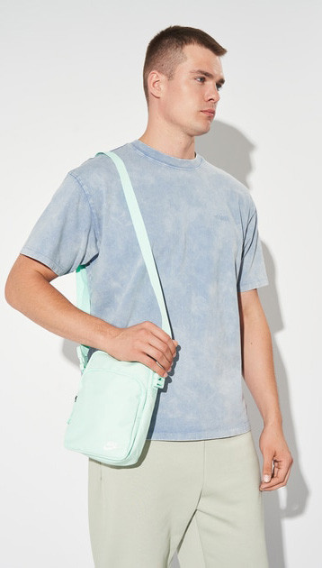 Сумка на плече Nike NK HERITAGE CROSSBODY м'ятний Уні 23 х 15 х 7.5 см (DB0456-353) DB0456-353