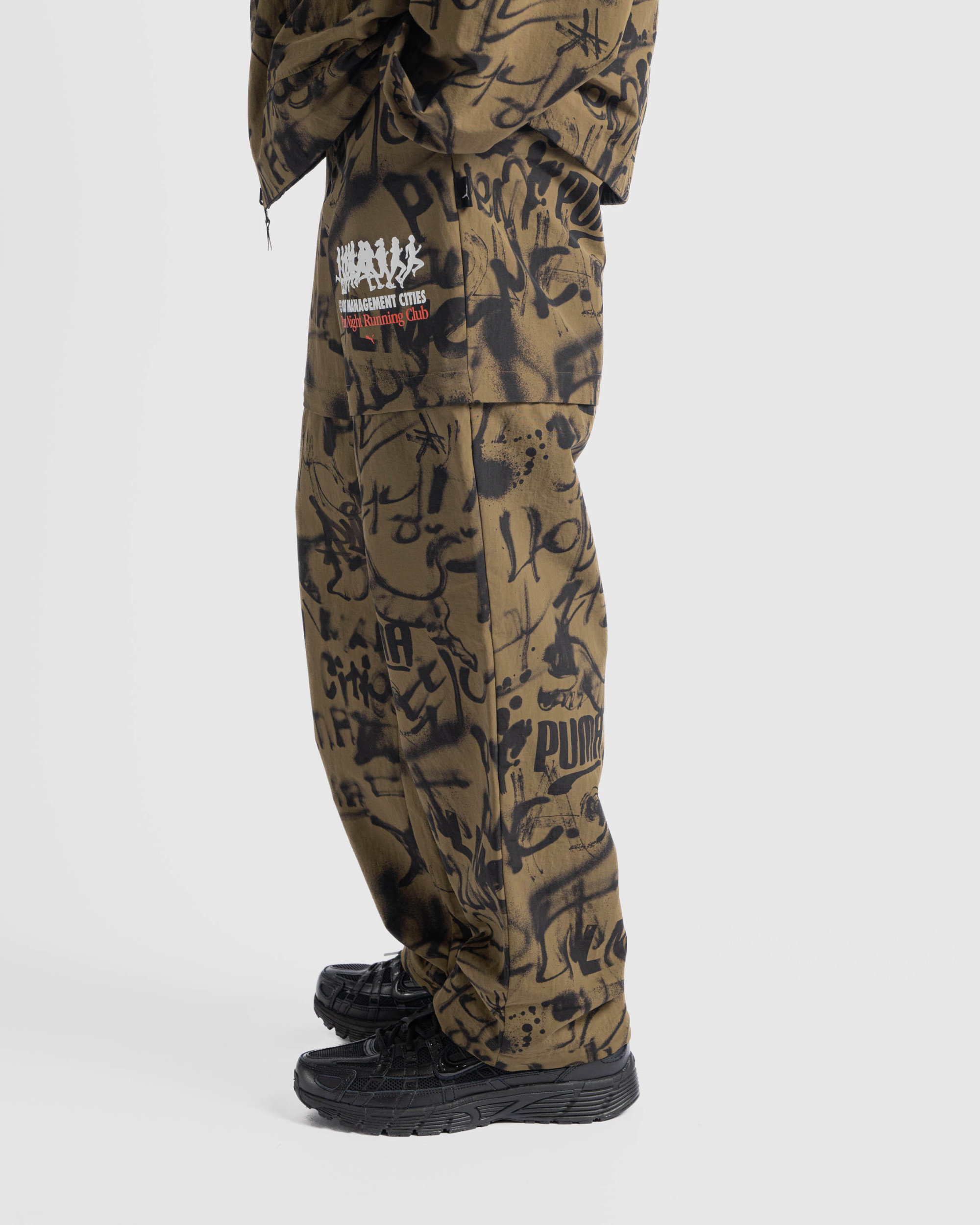 Штани PUMA x LMC AOP Pants 626567-40