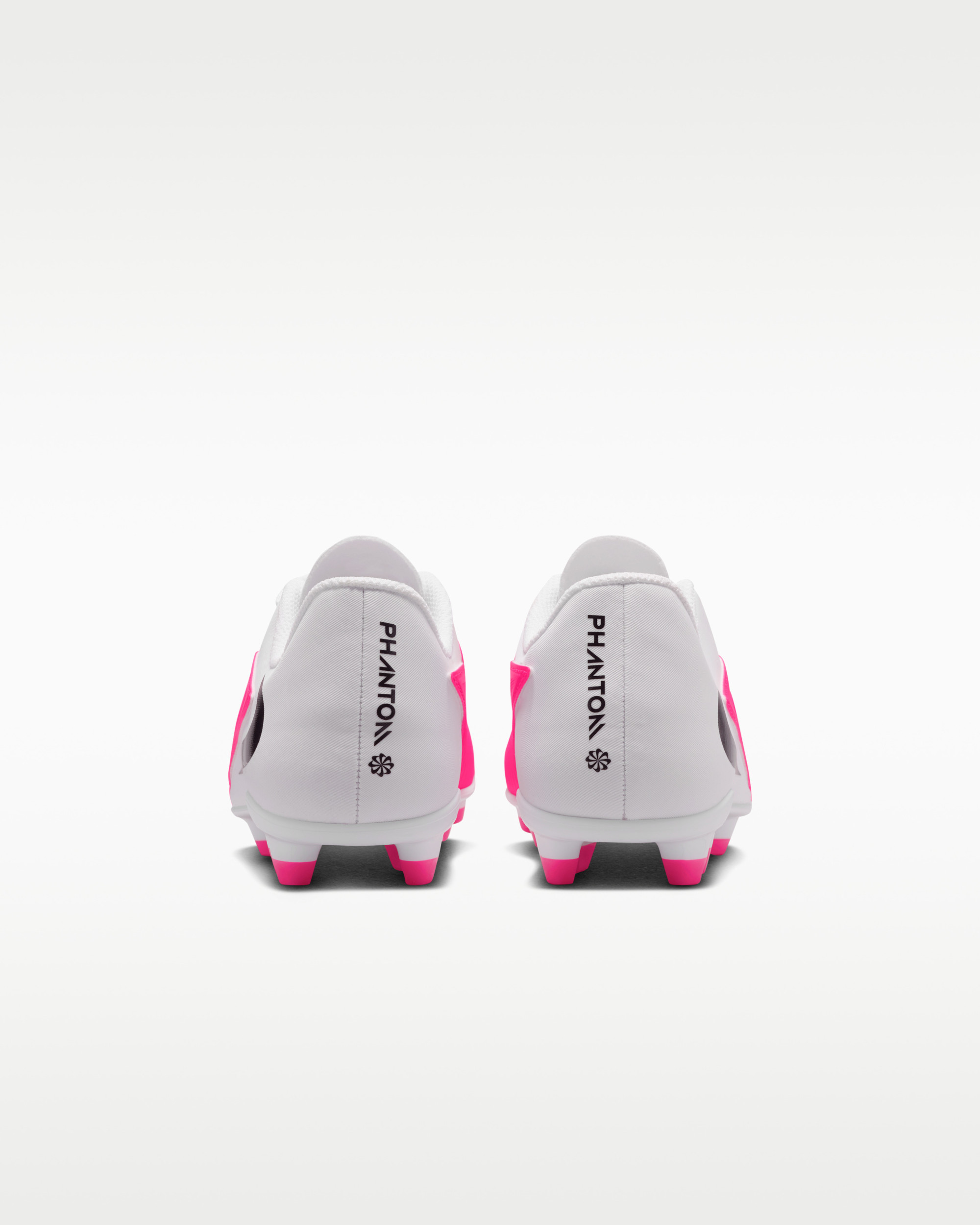 Бутси Nike JR PHANTOM 6 LOW CLUB FG/MG T IH1800-901